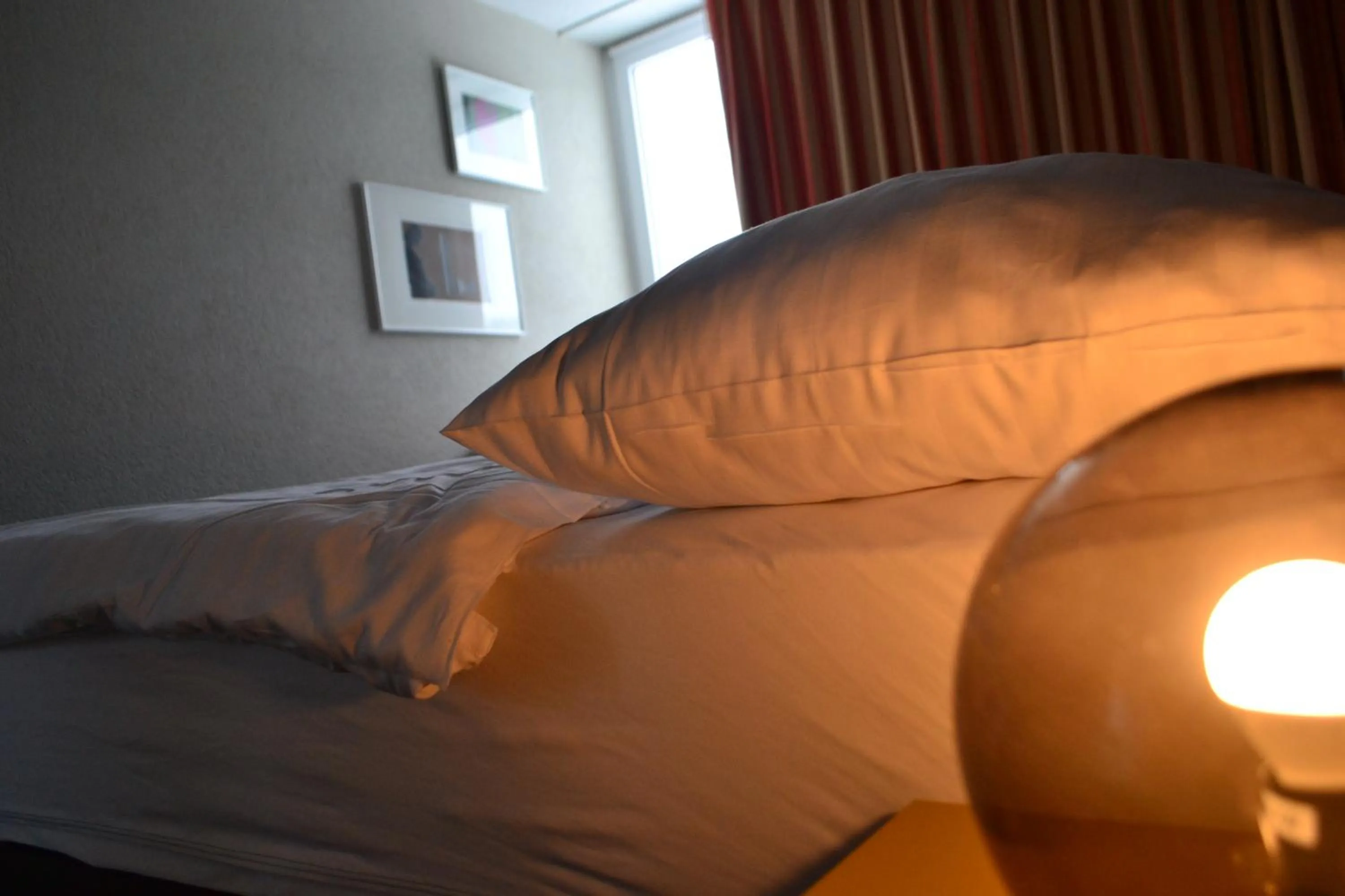 Bed in Hotel Les Rives Du Doubs