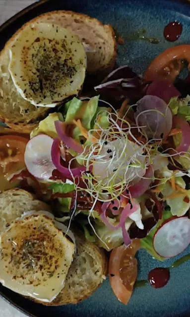 Restaurant/places to eat in Hotel Les Rives Du Doubs