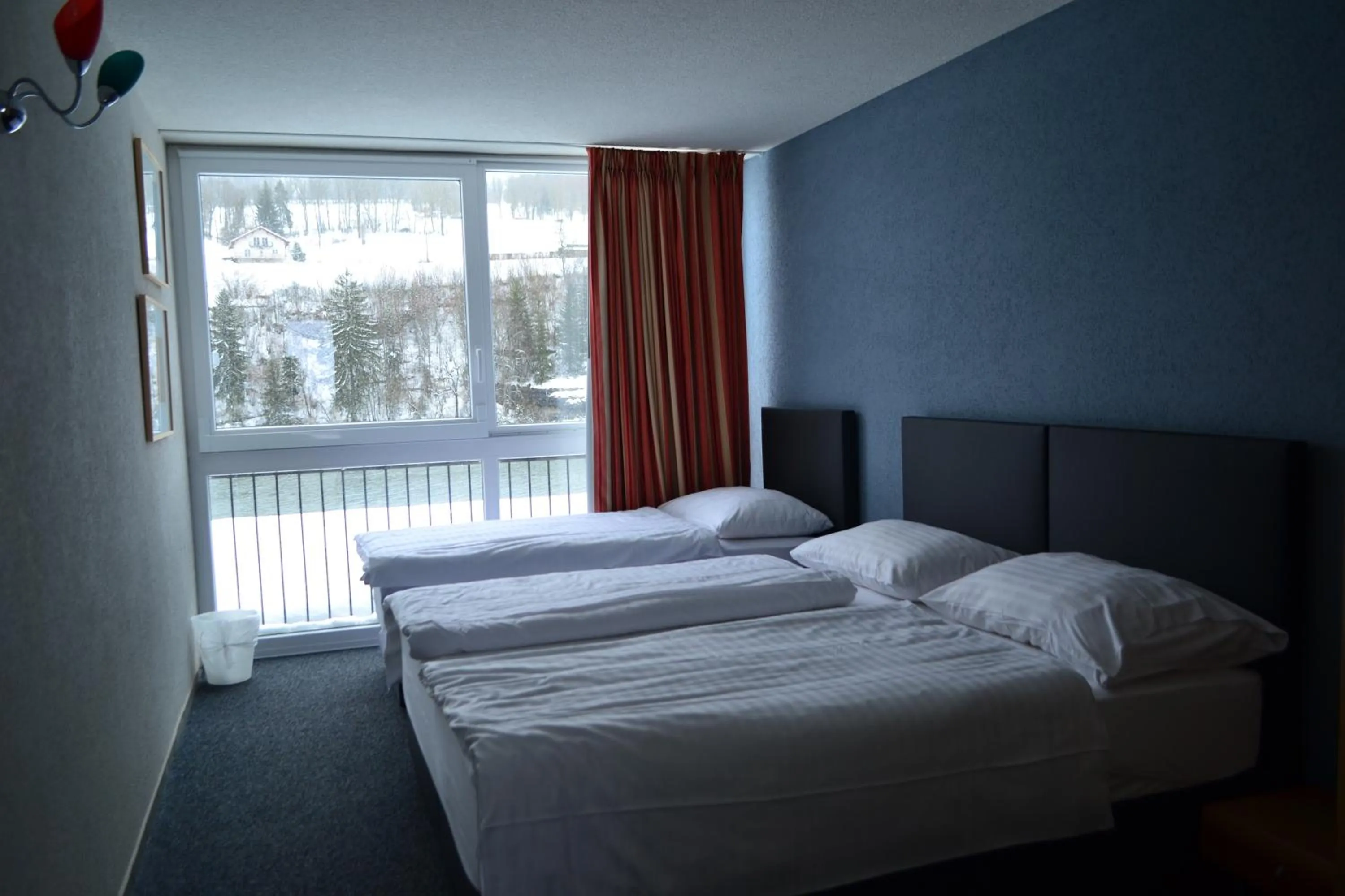 Bed in Hotel Les Rives Du Doubs