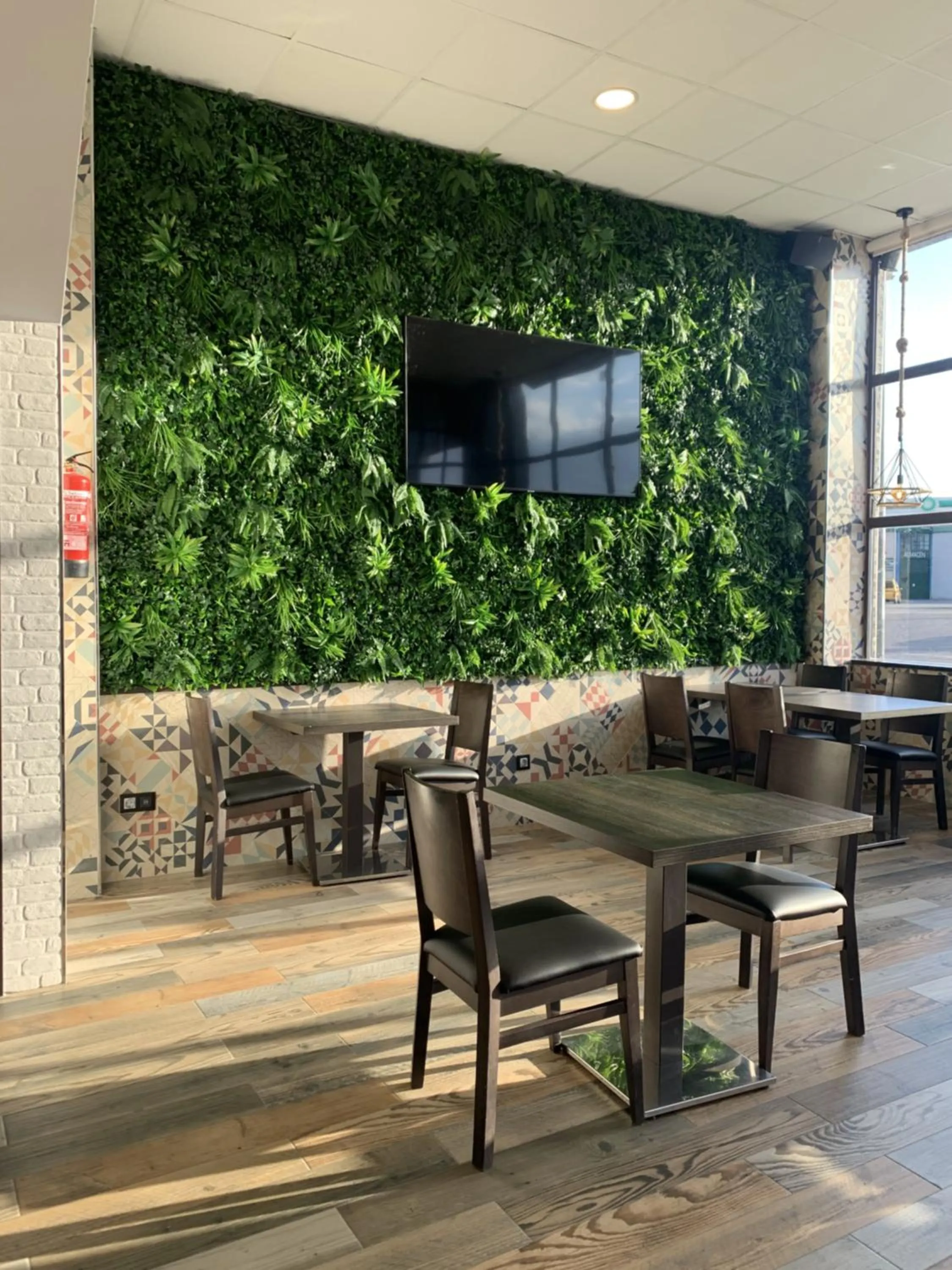 Restaurant/places to eat in Hotel Riojano