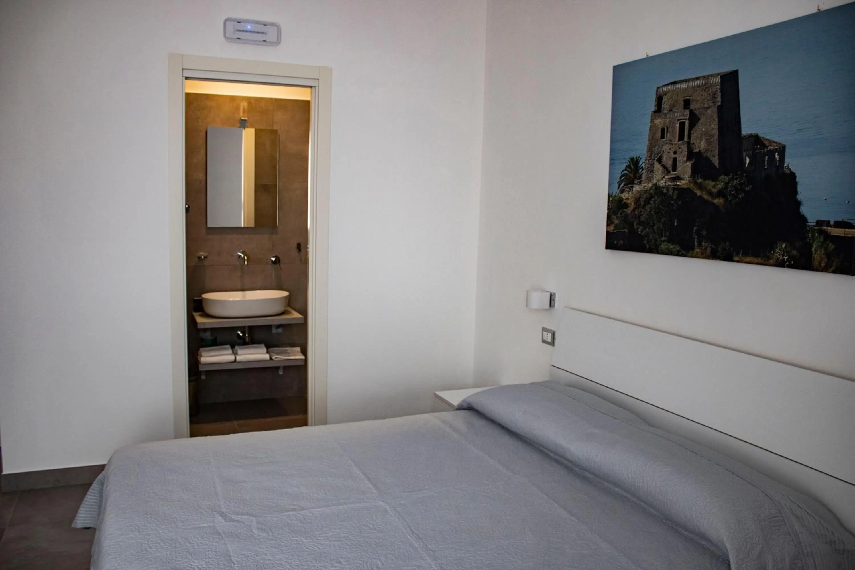 Bed in InCentroScalea B&B