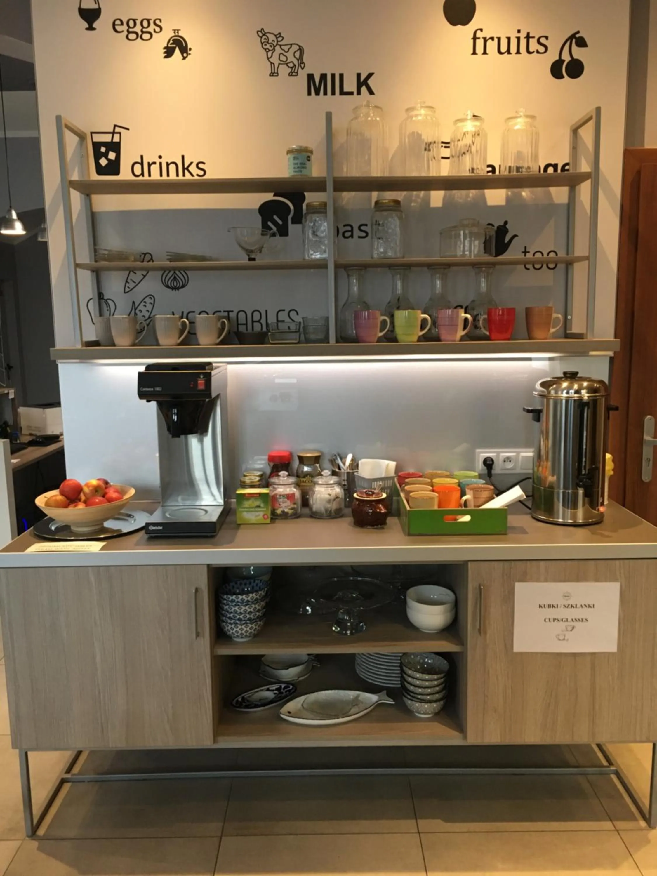 Coffee/tea facilities in Hostel Annamarie