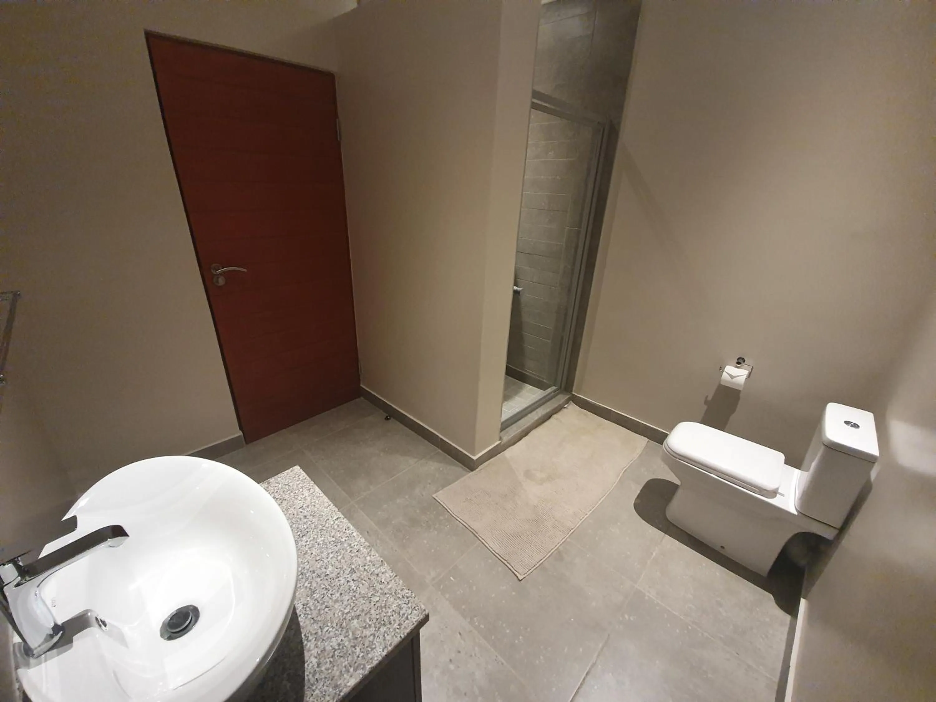 Bathroom in Sleep@84