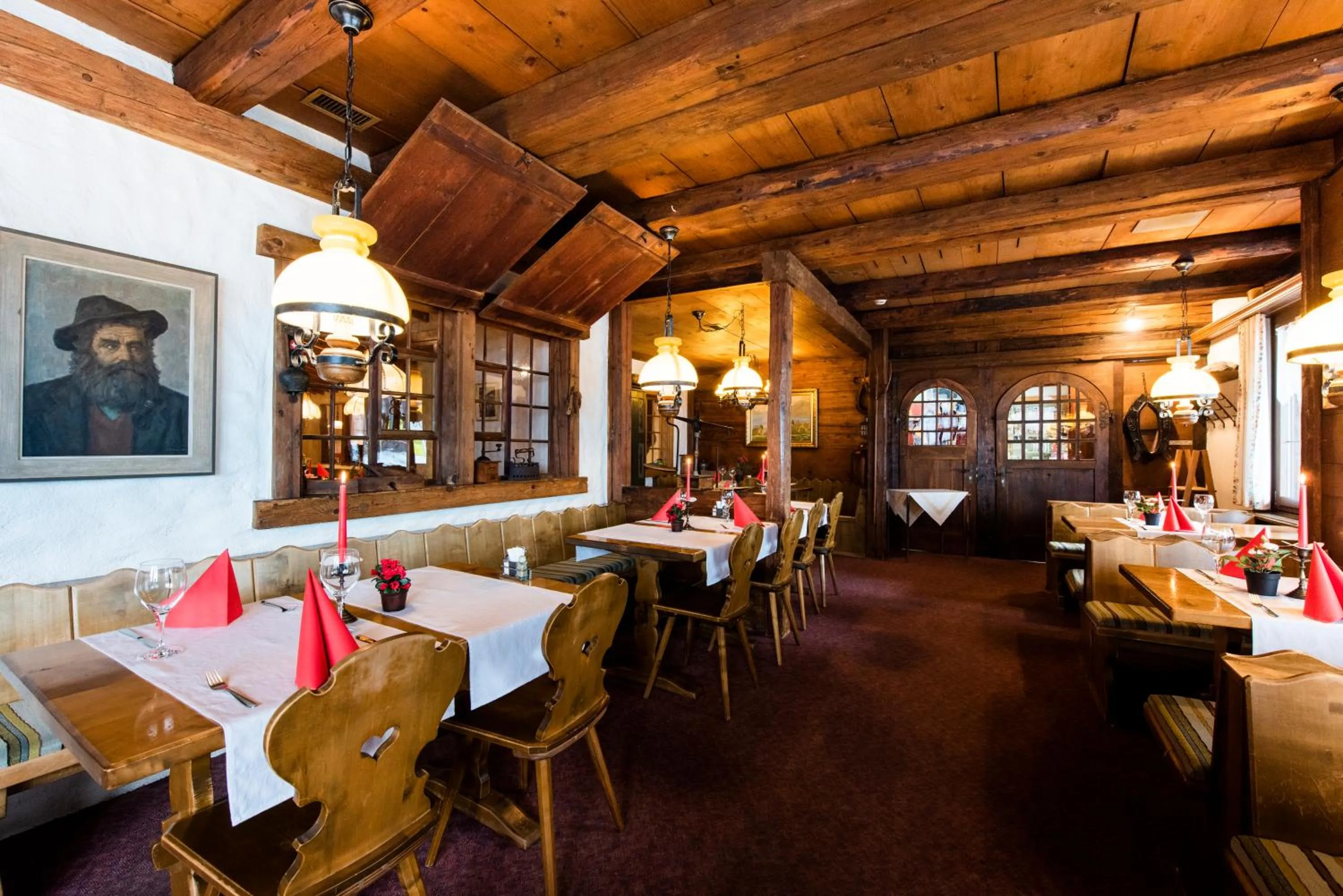 Restaurant/places to eat in Hotel Brienzerburli