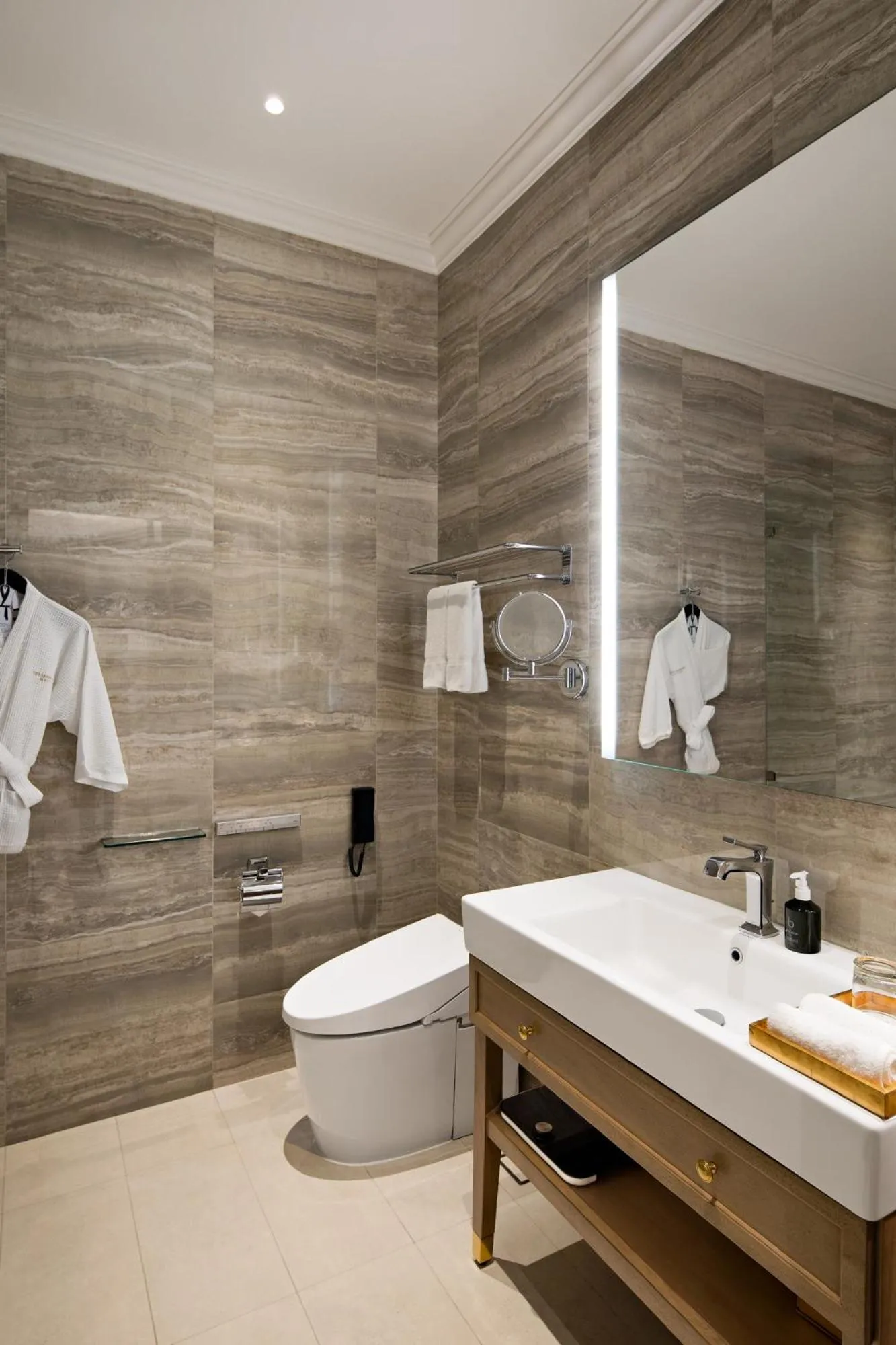 Toilet in The Grand Mansion Menteng by The Crest Collection