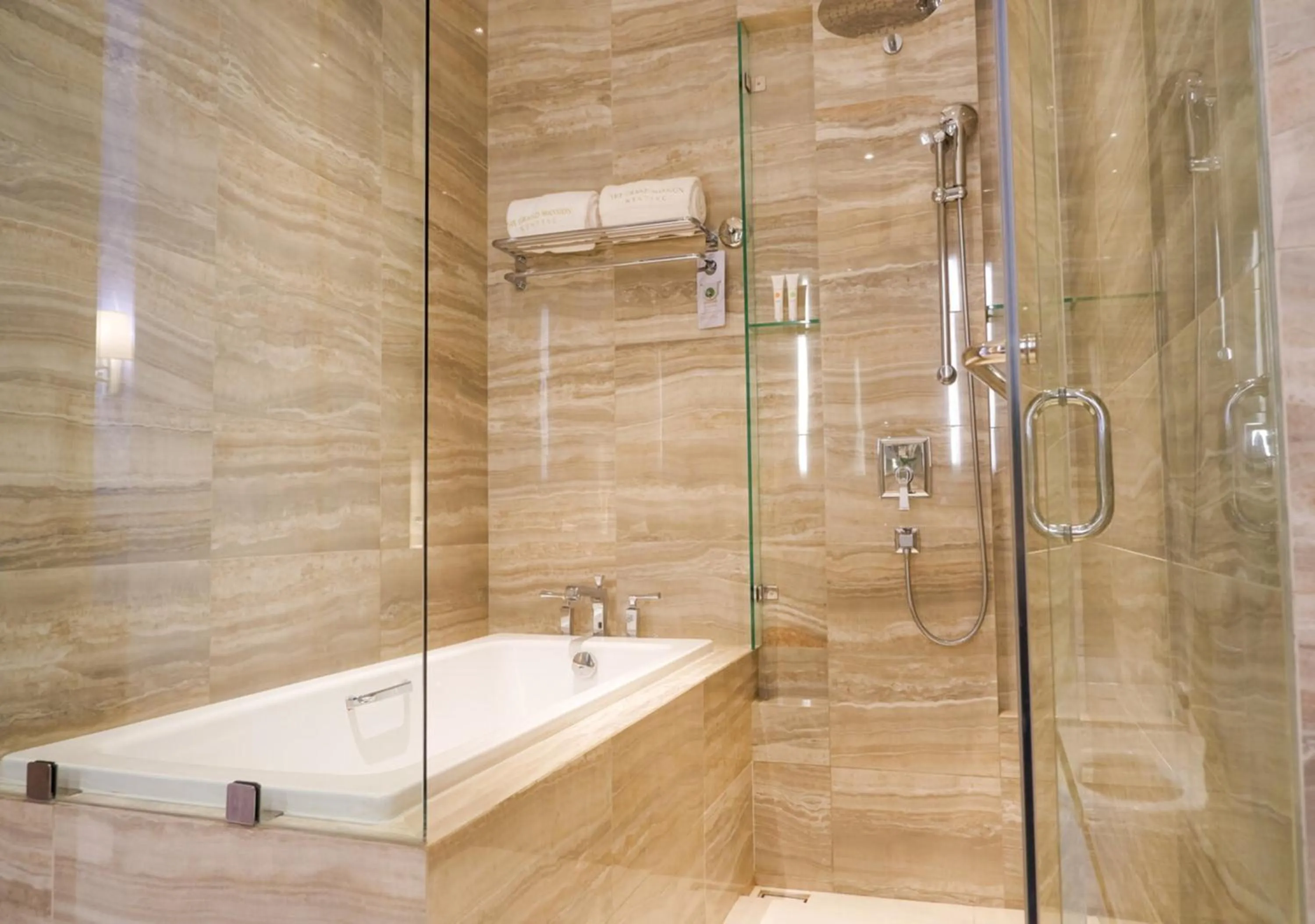 Toilet in The Grand Mansion Menteng by The Crest Collection