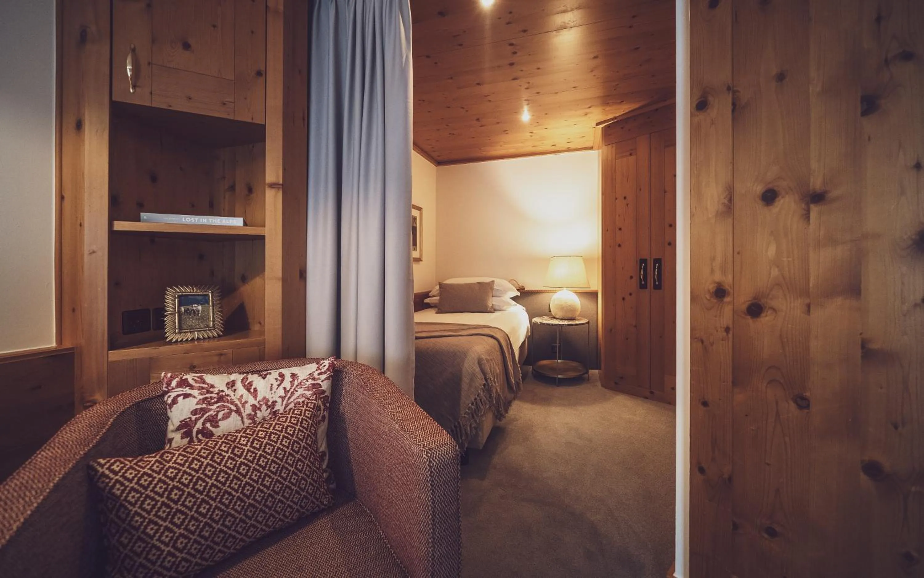 Bed in Hotel Waldhuus