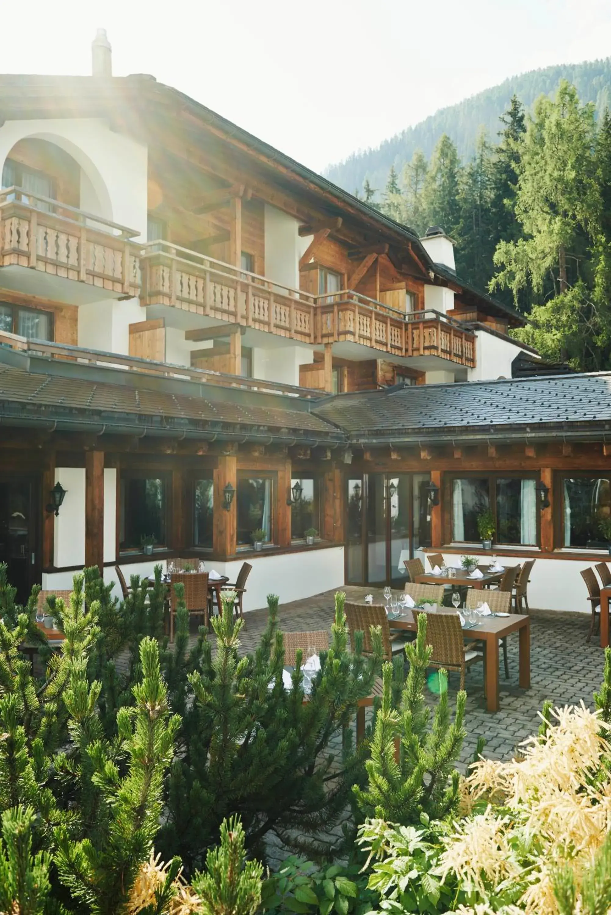 Property building in Hotel Waldhuus Property building in Hotel Waldhuus