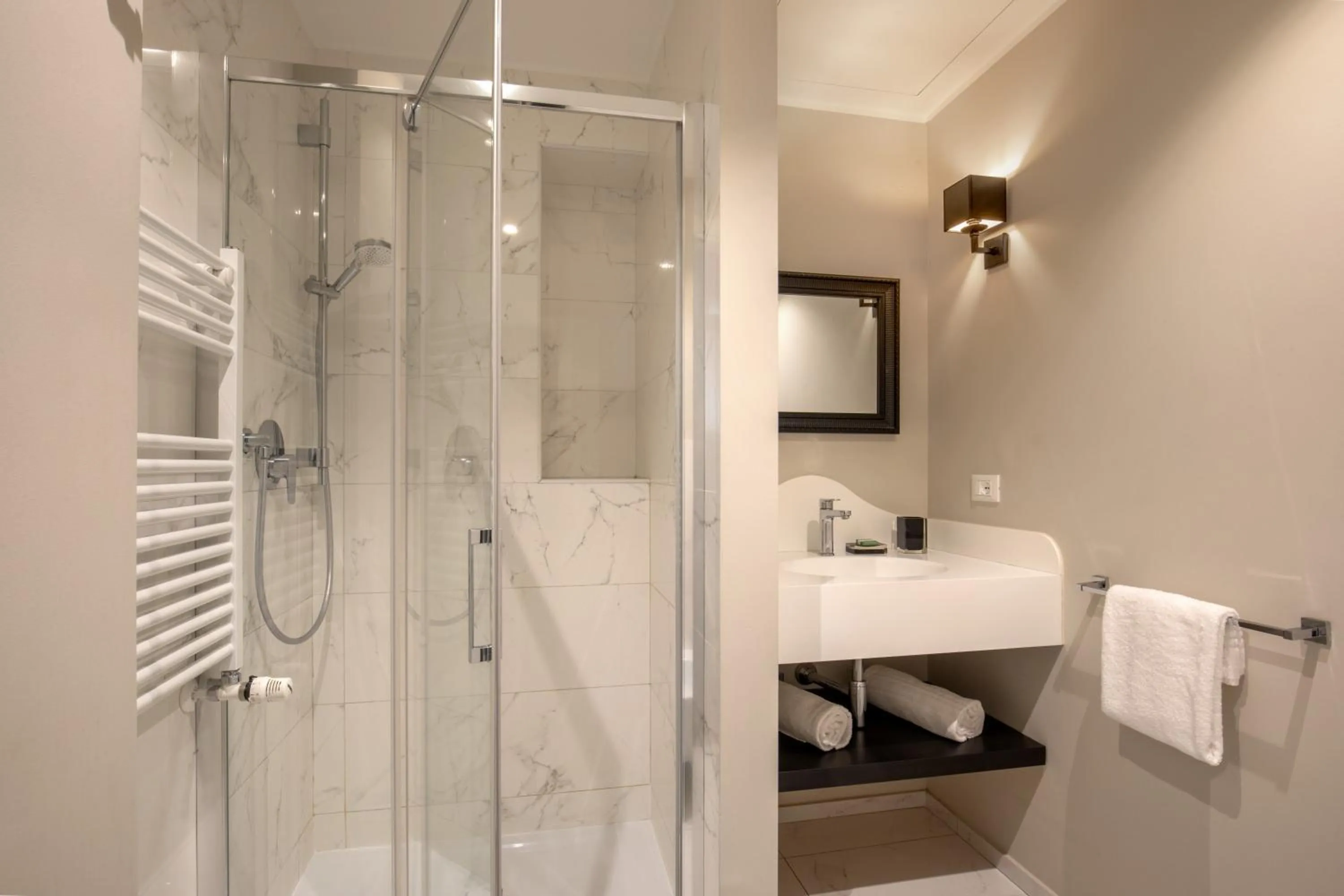 Bathroom in Daplace - Corso Monforte Suites