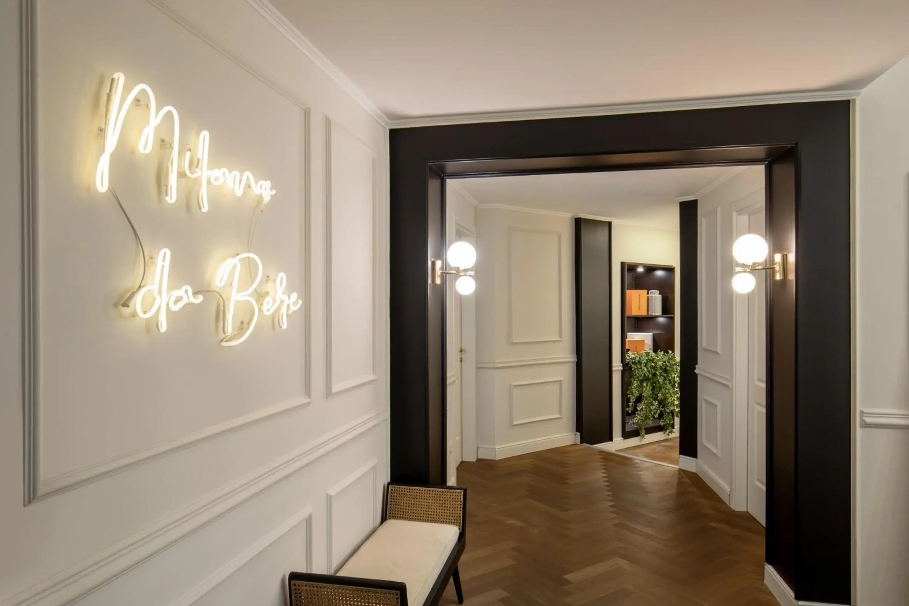 Lobby or reception in Daplace - Corso Monforte Suites Lobby or reception in Daplace - Corso Monforte Suites