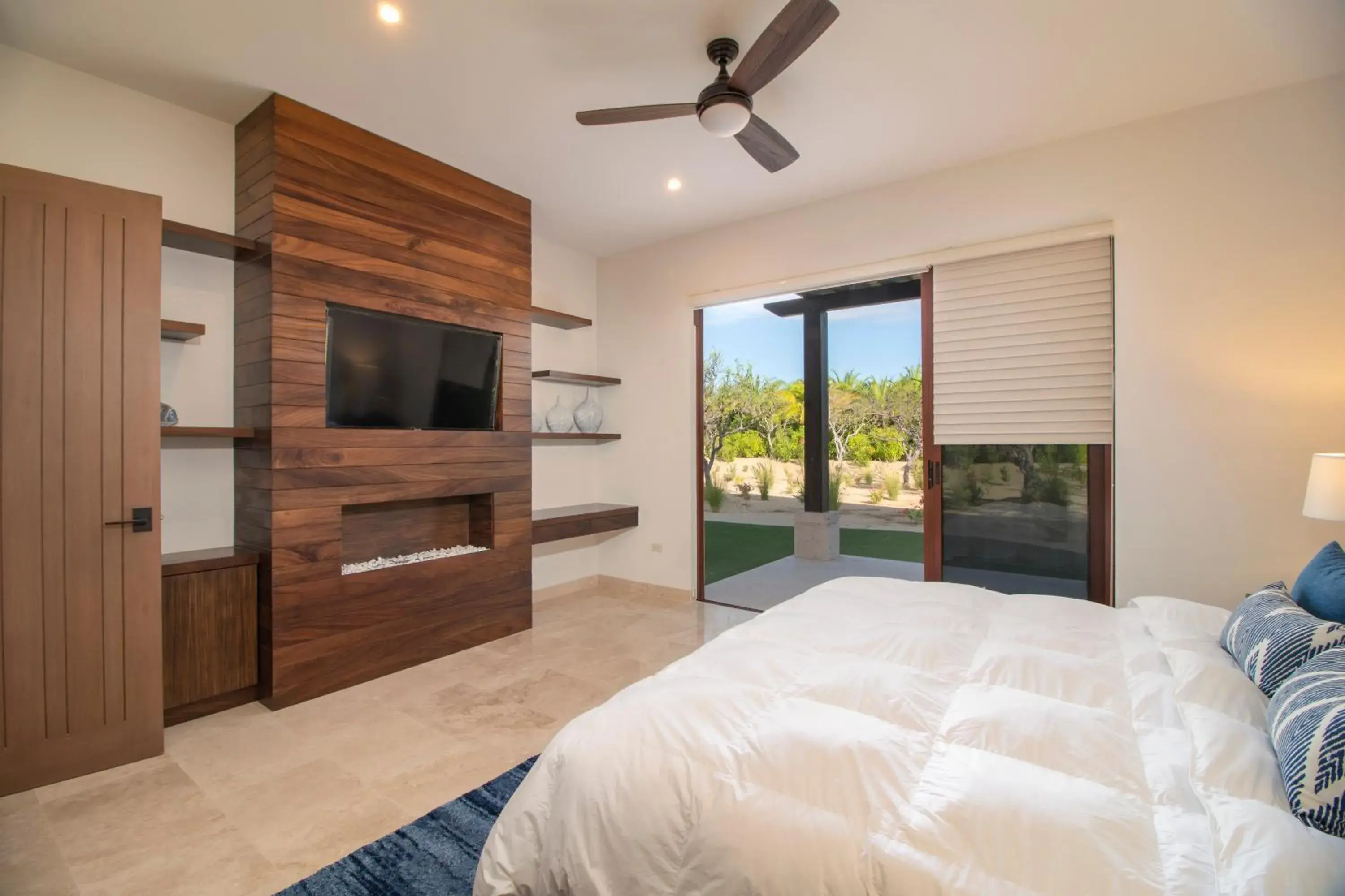 Bed in Bohari Palmilla Bed in Bohari Palmilla