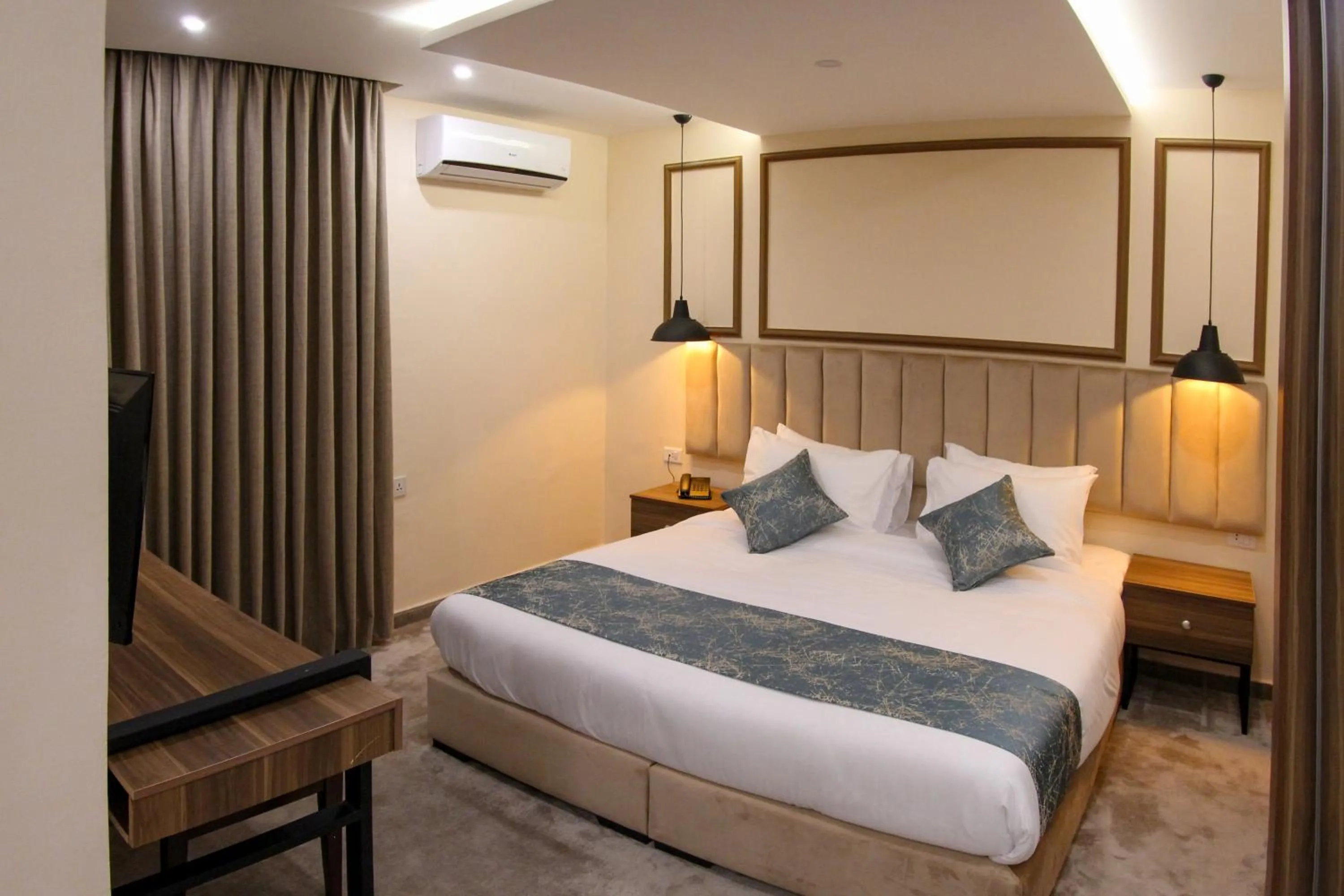 Bedroom, Bed in Post Boutique Hotel Amman