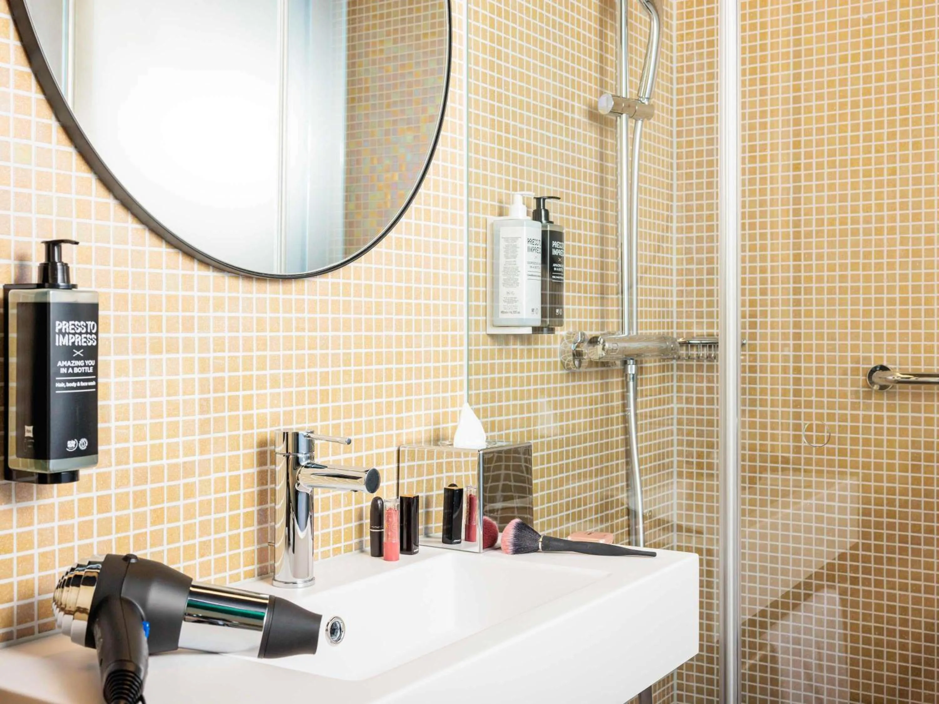 Bedroom in ibis Styles Bern City