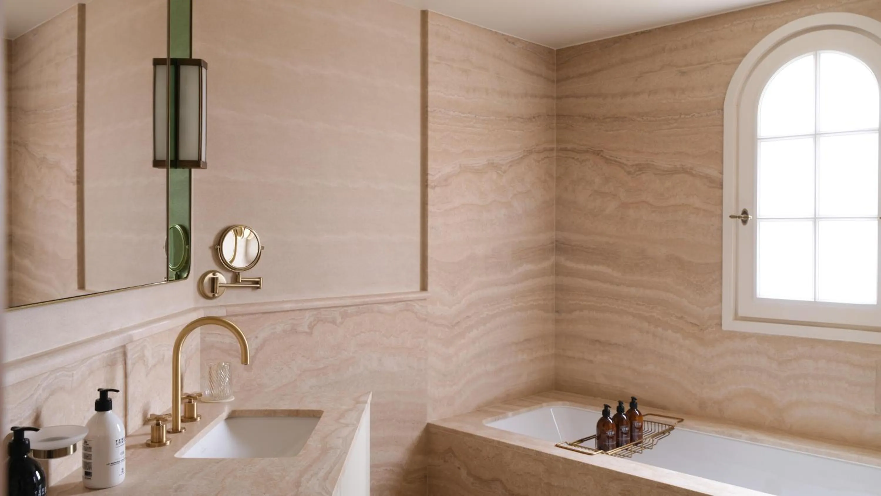 Bathroom in Villa Miraé by Inwood Hotels - Cap d'Antibes