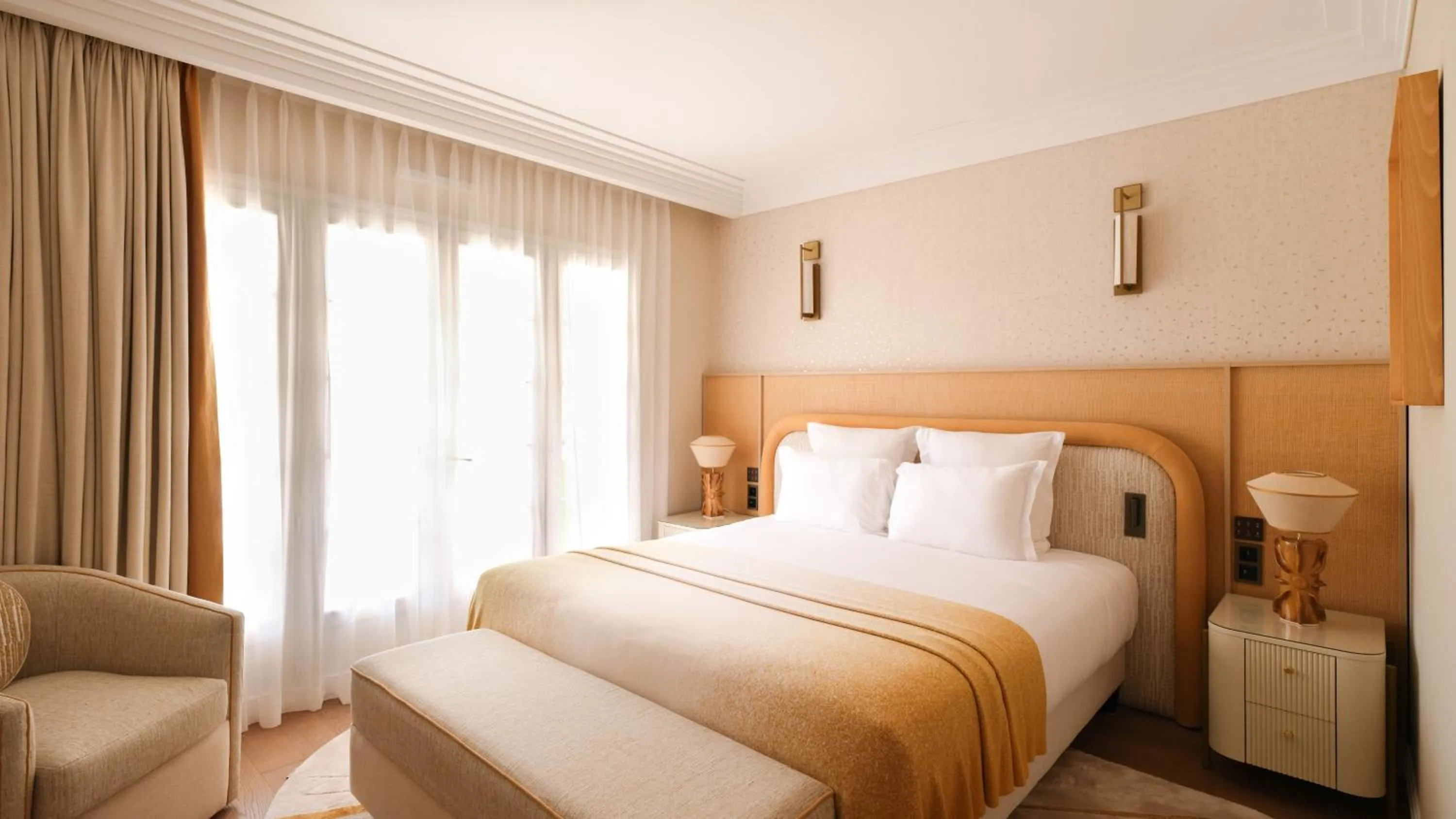 Photo of the whole room, Bed in Villa Miraé by Inwood Hotels - Cap d'Antibes