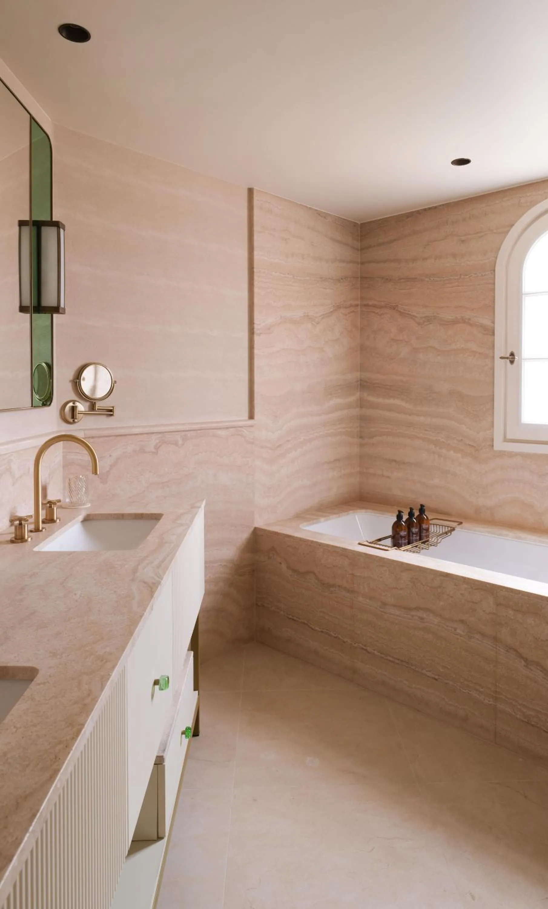 Bathroom in Villa Miraé by Inwood Hotels - Cap d'Antibes