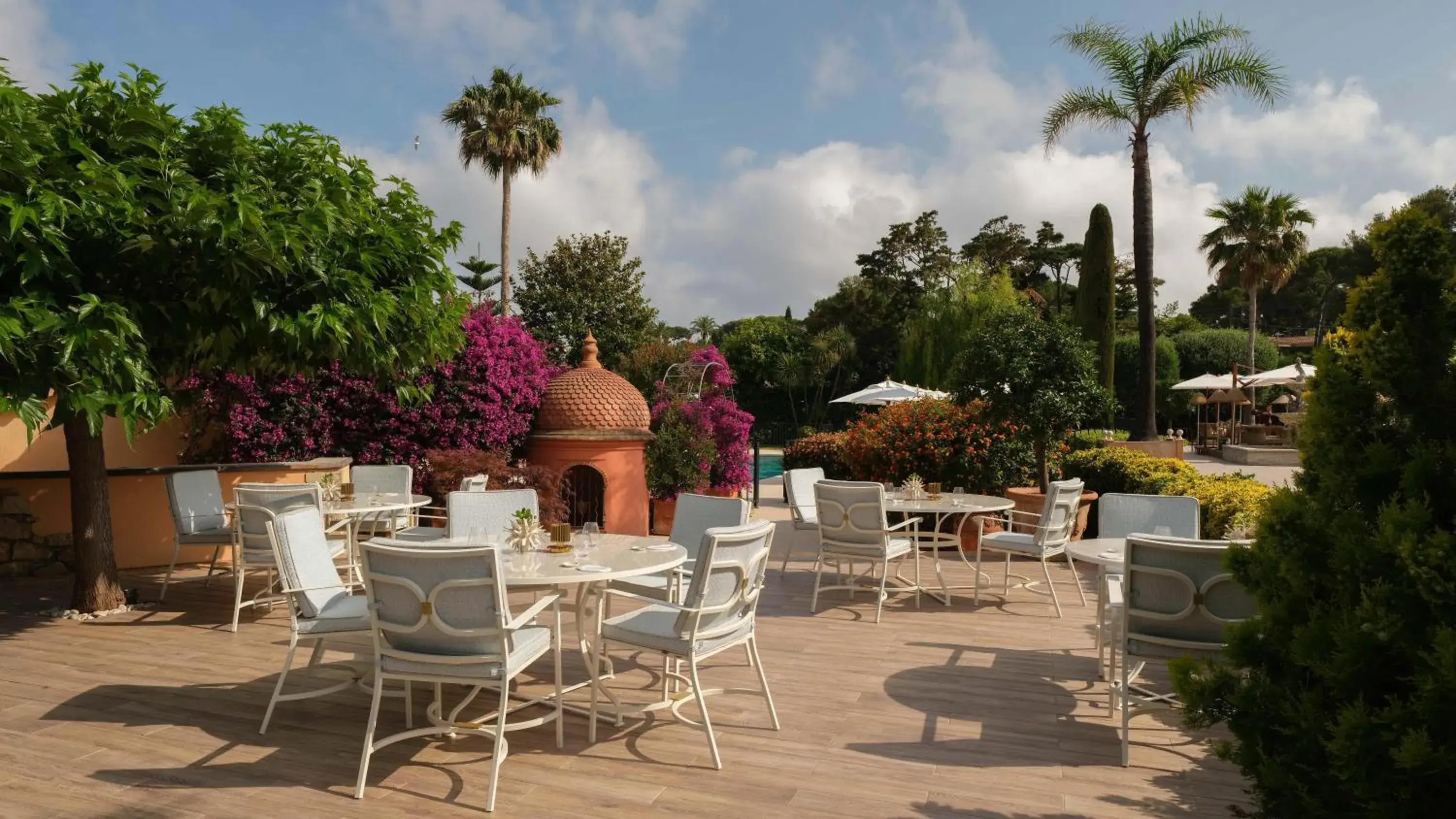 Restaurant/places to eat in Villa Miraé by Inwood Hotels - Cap d'Antibes Restaurant/places to eat in Villa Miraé by Inwood Hotels - Cap d'Antibes