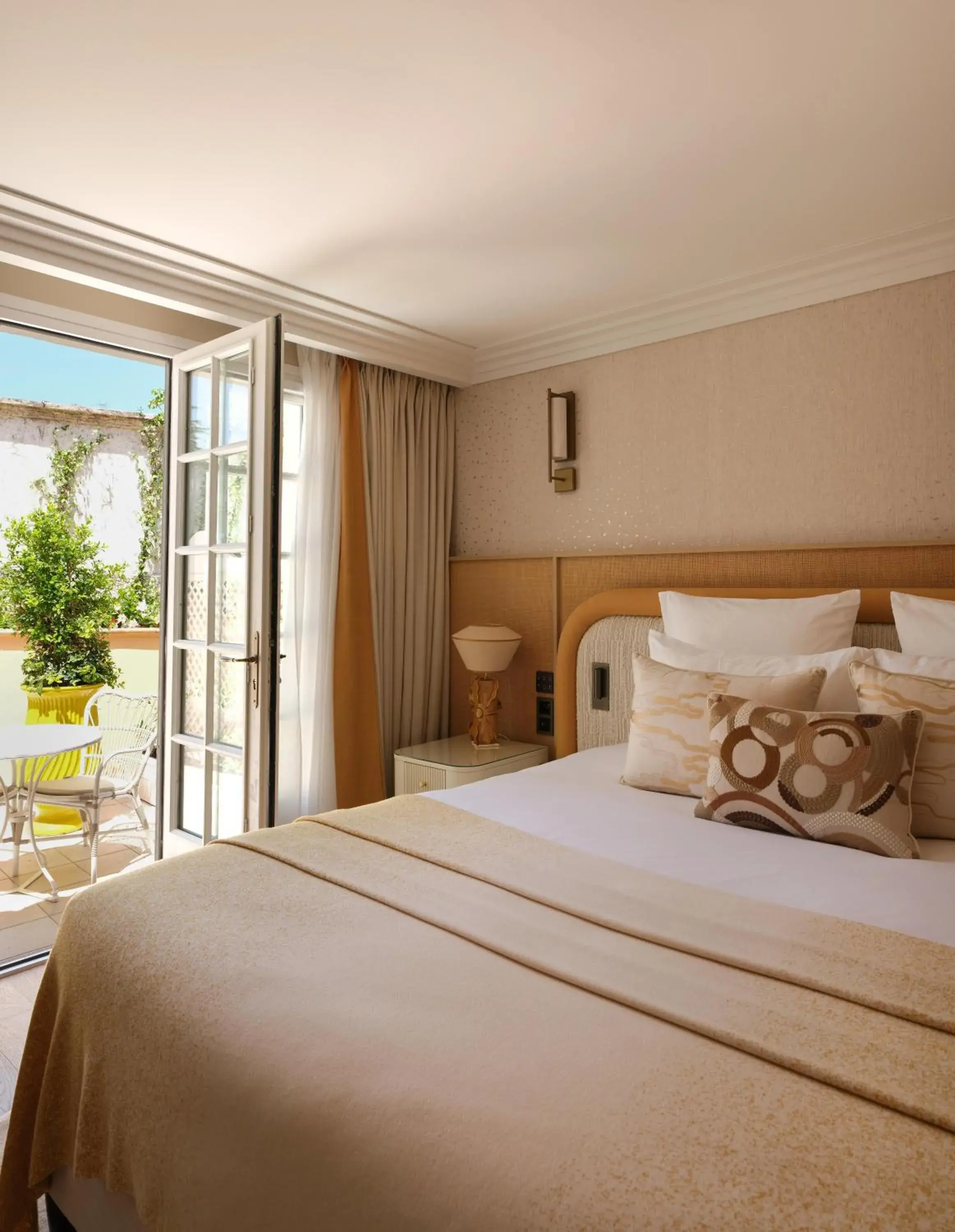 Photo of the whole room in Villa Miraé by Inwood Hotels - Cap d'Antibes Photo of the whole room in Villa Miraé by Inwood Hotels - Cap d'Antibes