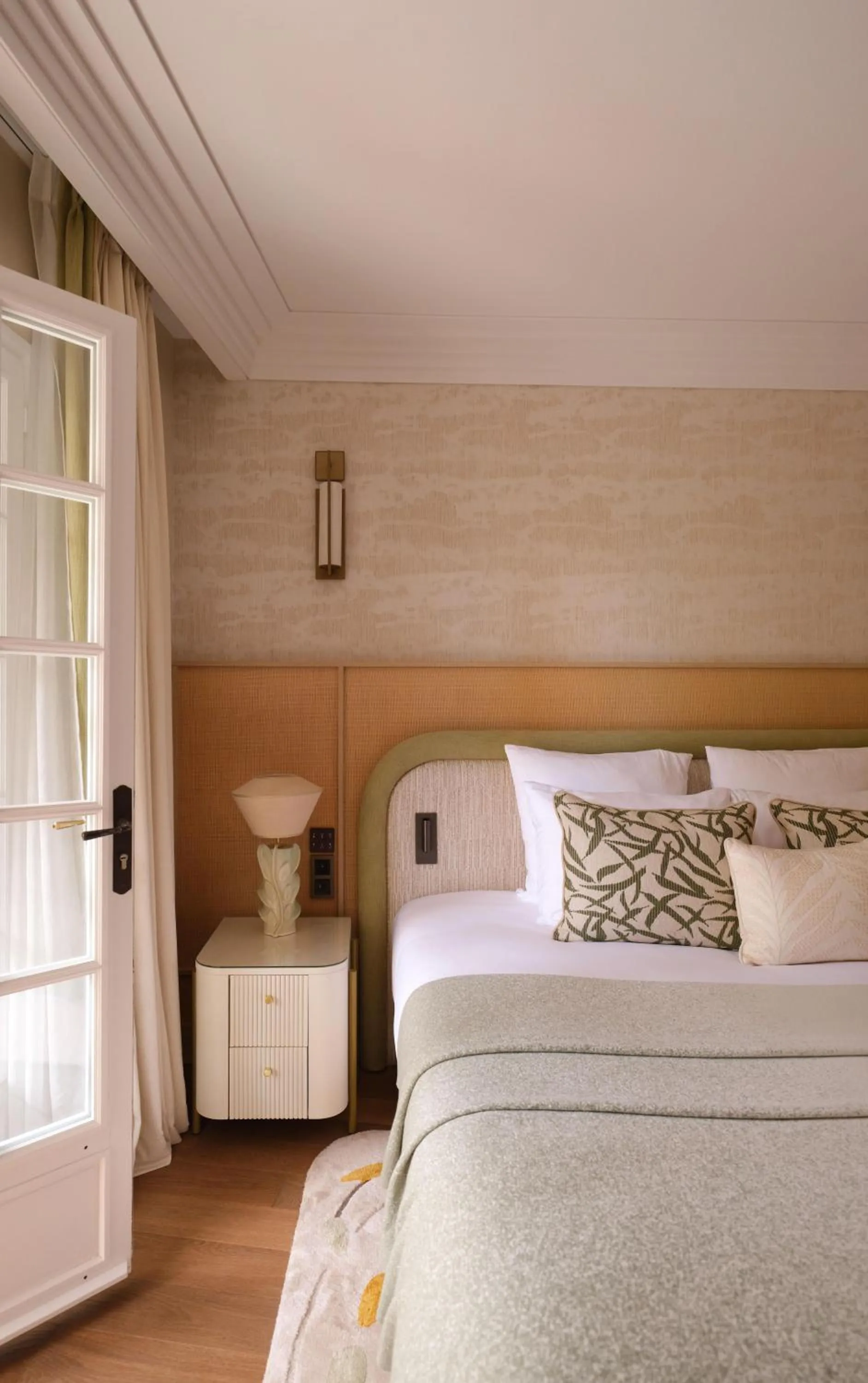 Photo of the whole room, Bed in Villa Miraé by Inwood Hotels - Cap d'Antibes