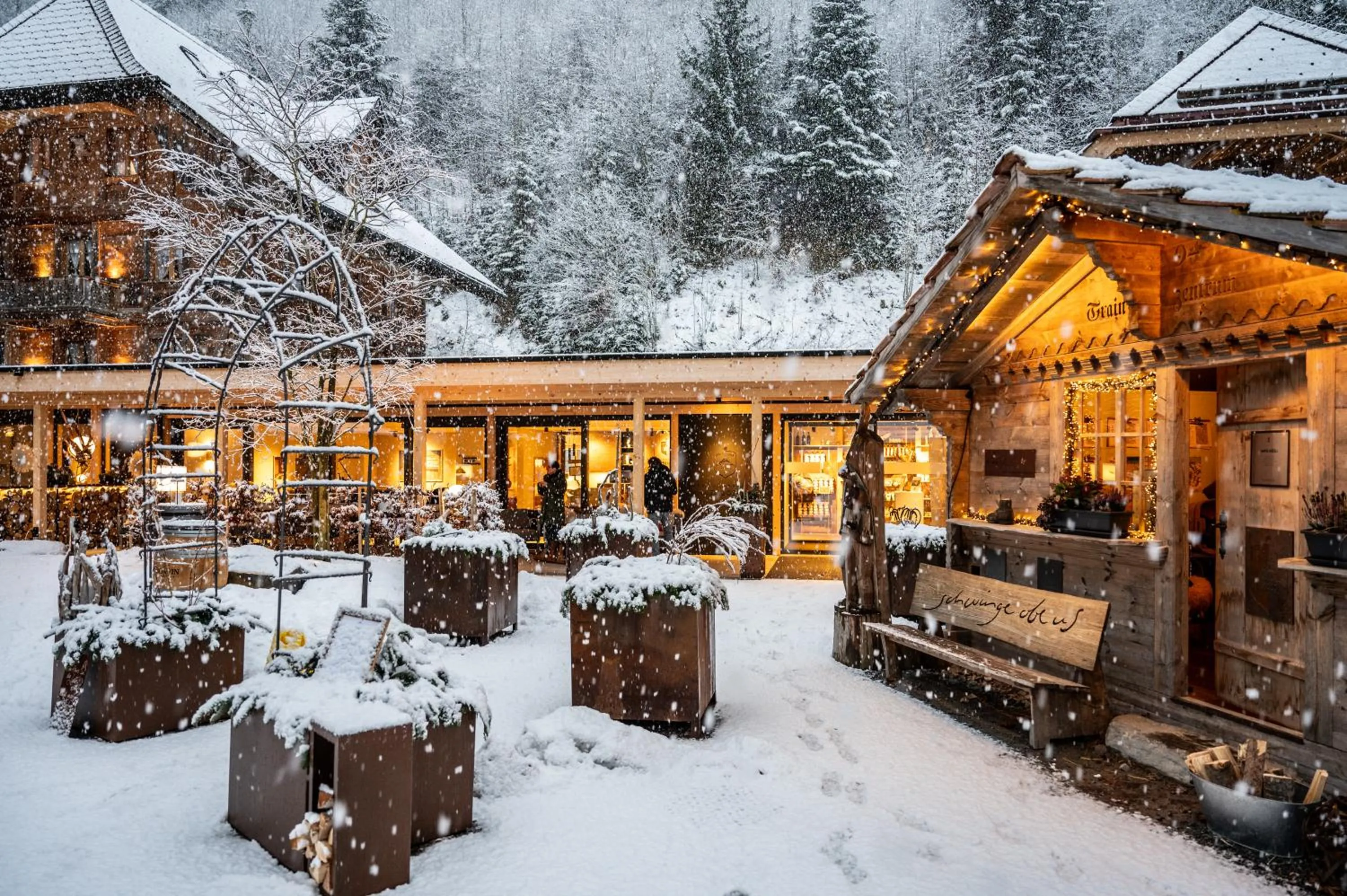 Property building in Hotel Kemmeriboden-Bad AG