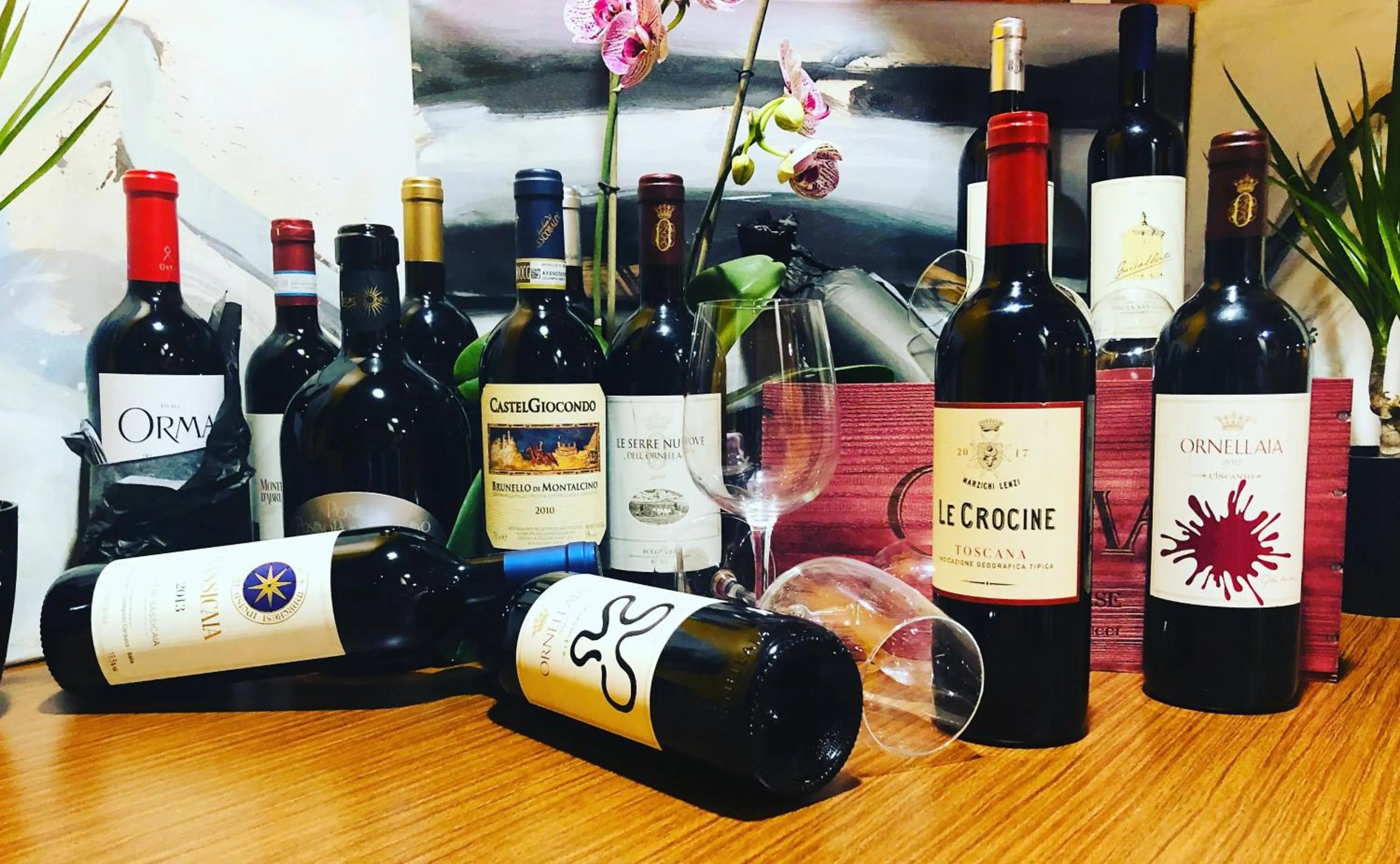 Restaurant/places to eat in Hotel Casino