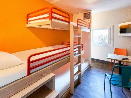 Bedroom, Bed in hotelF1 Antibes Sophia Antipolis