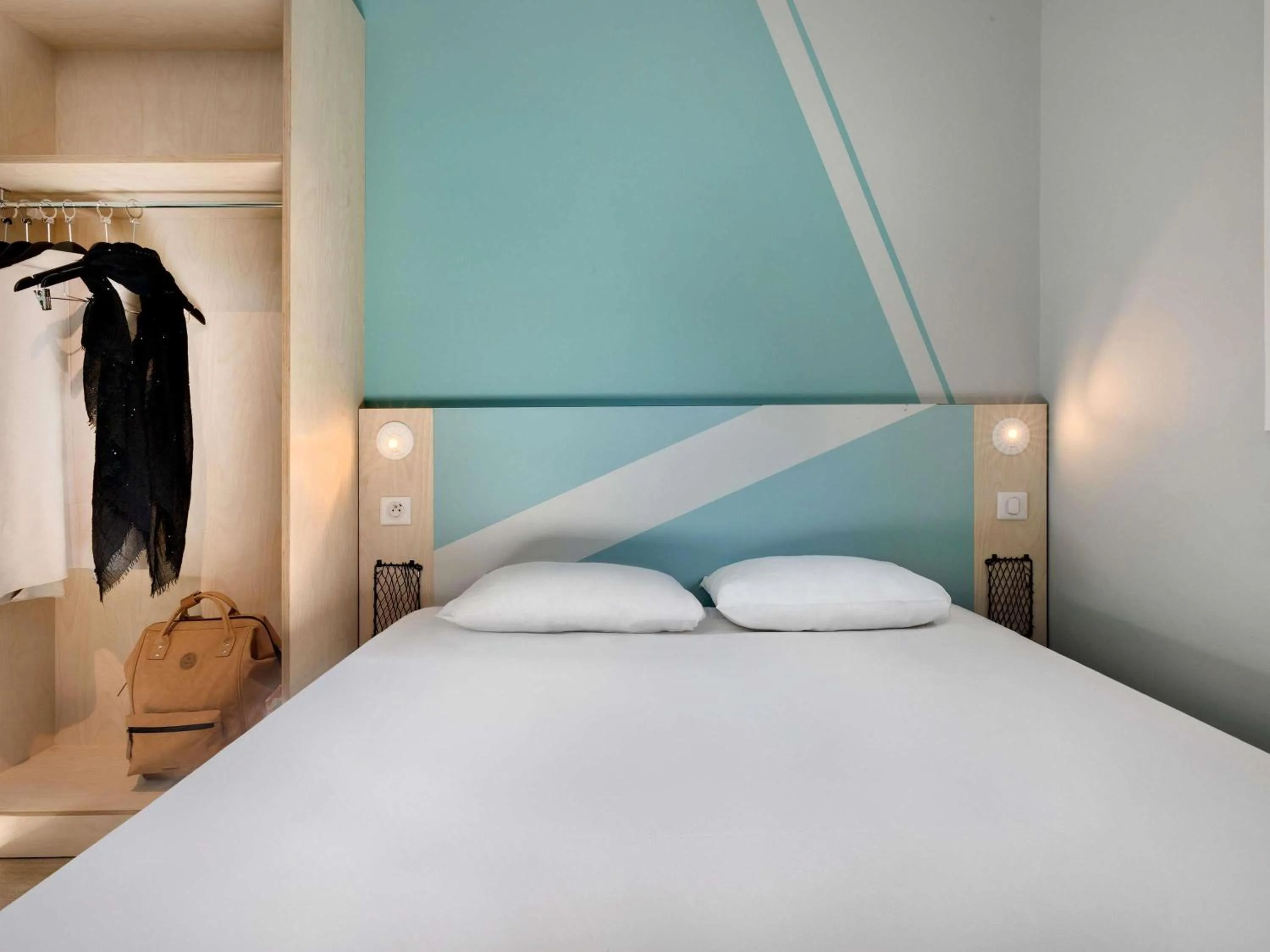 Bedroom, Bed in Hotel Ibis Budget Montpellier Centre Millenaire -