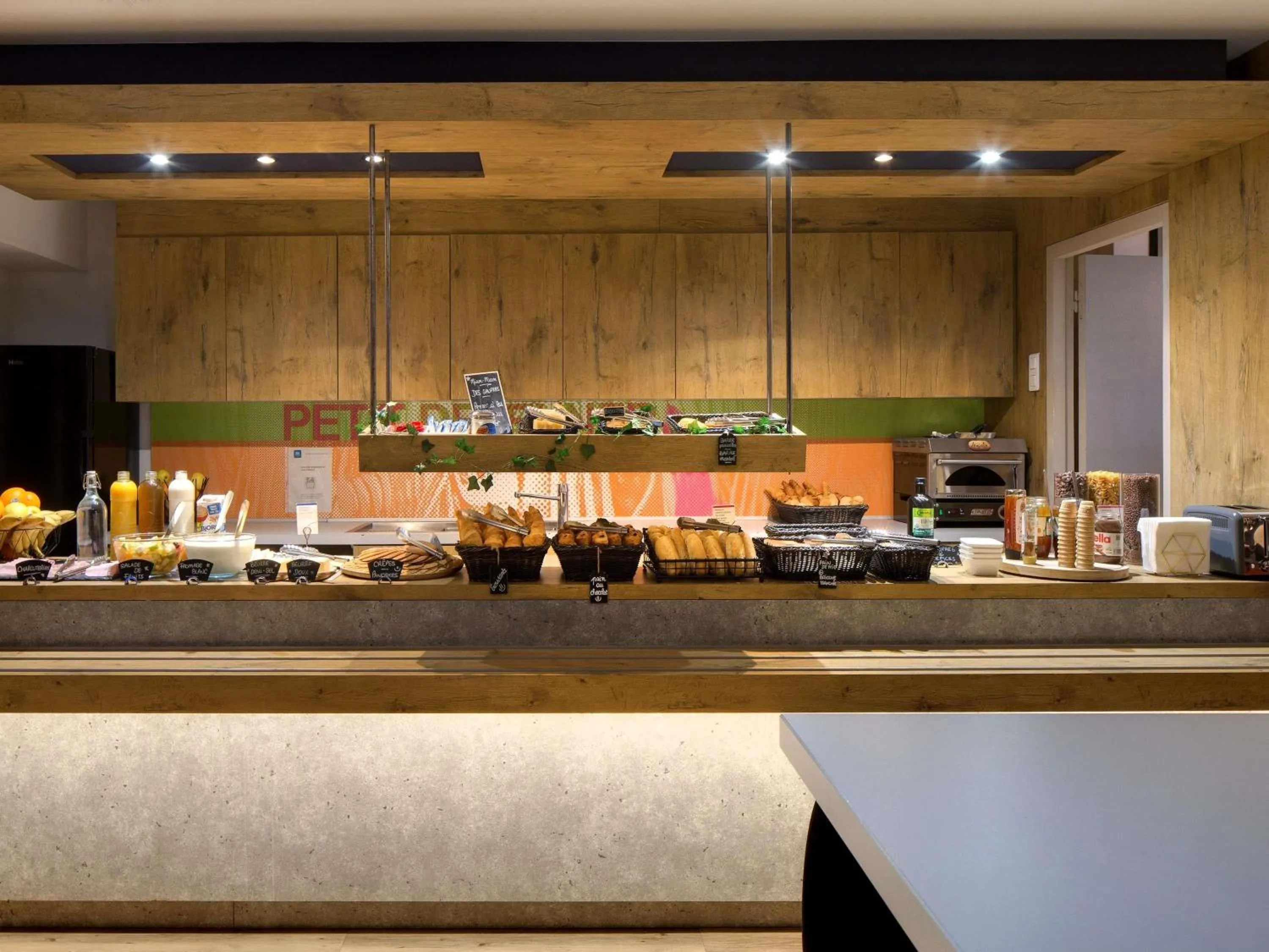 Breakfast in Hotel Ibis Budget Montpellier Centre Millenaire -