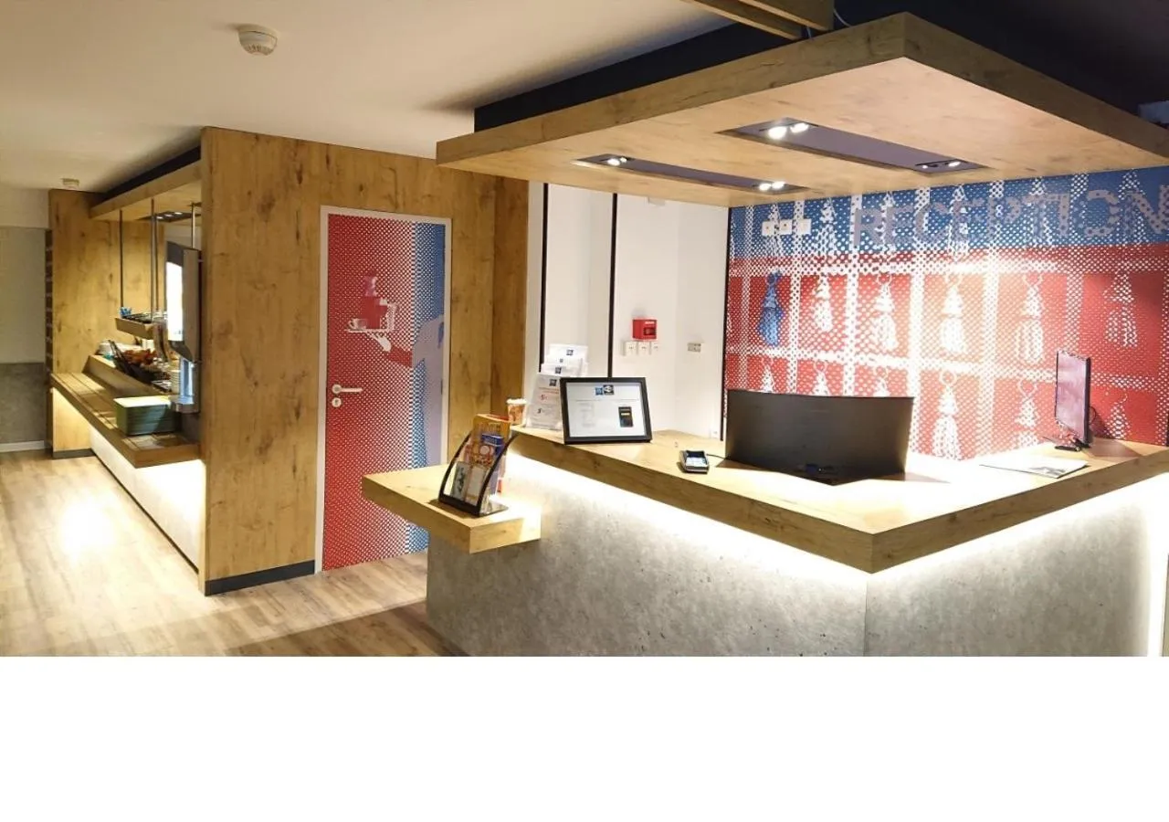 Lobby or reception in Hotel Ibis Budget Montpellier Centre Millenaire -