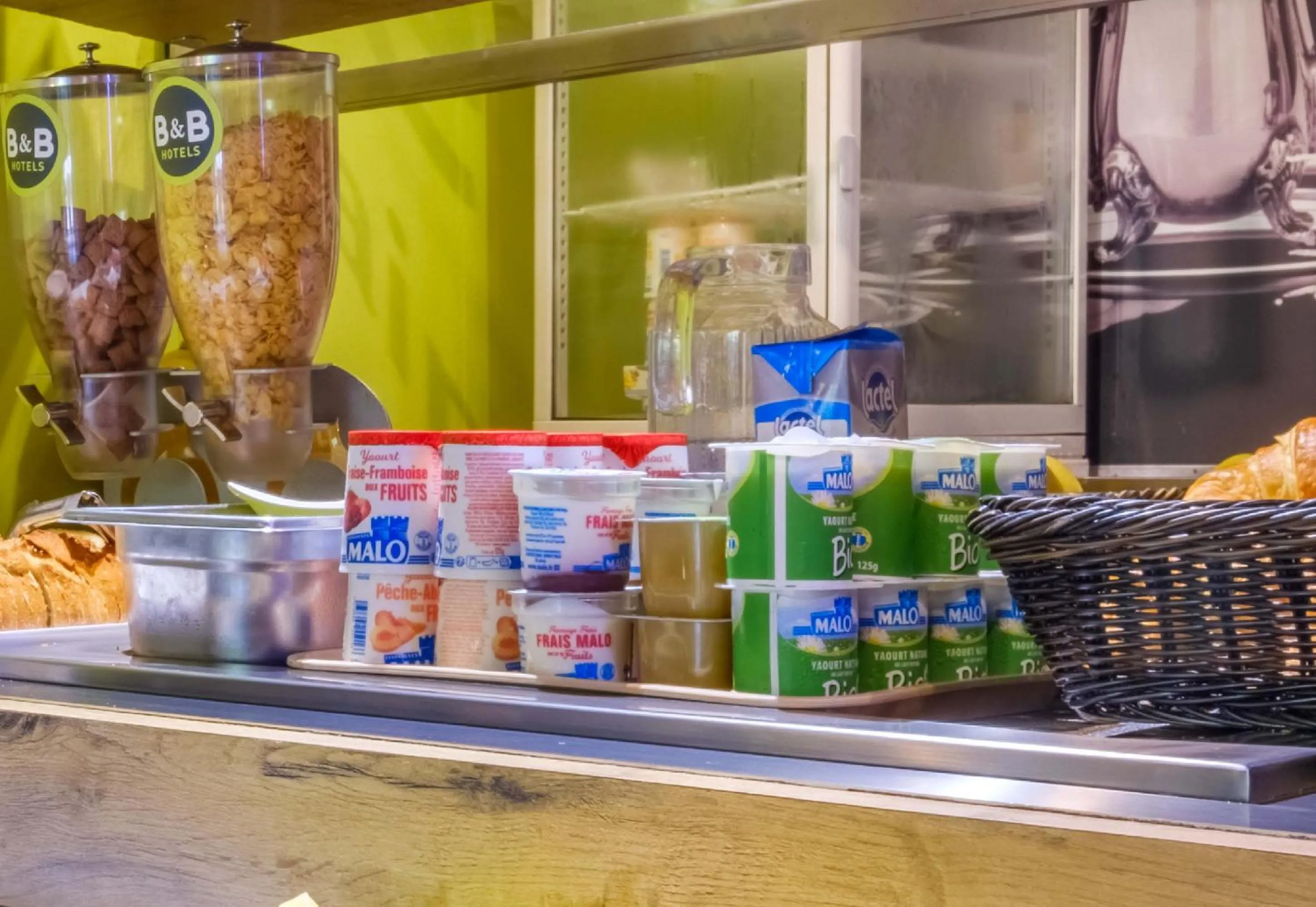 Breakfast in B&B HOTEL Cannes Mouans Sartoux