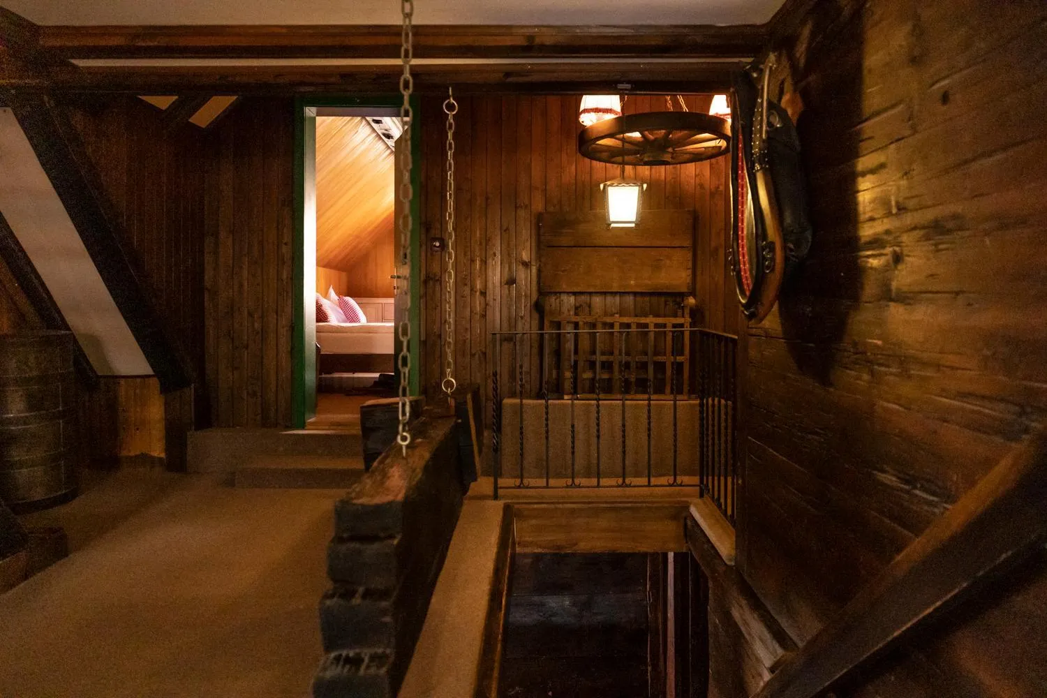 Bedroom in Swiss-Chalet Merlischachen - Historik Chalet-Hotel Lodge