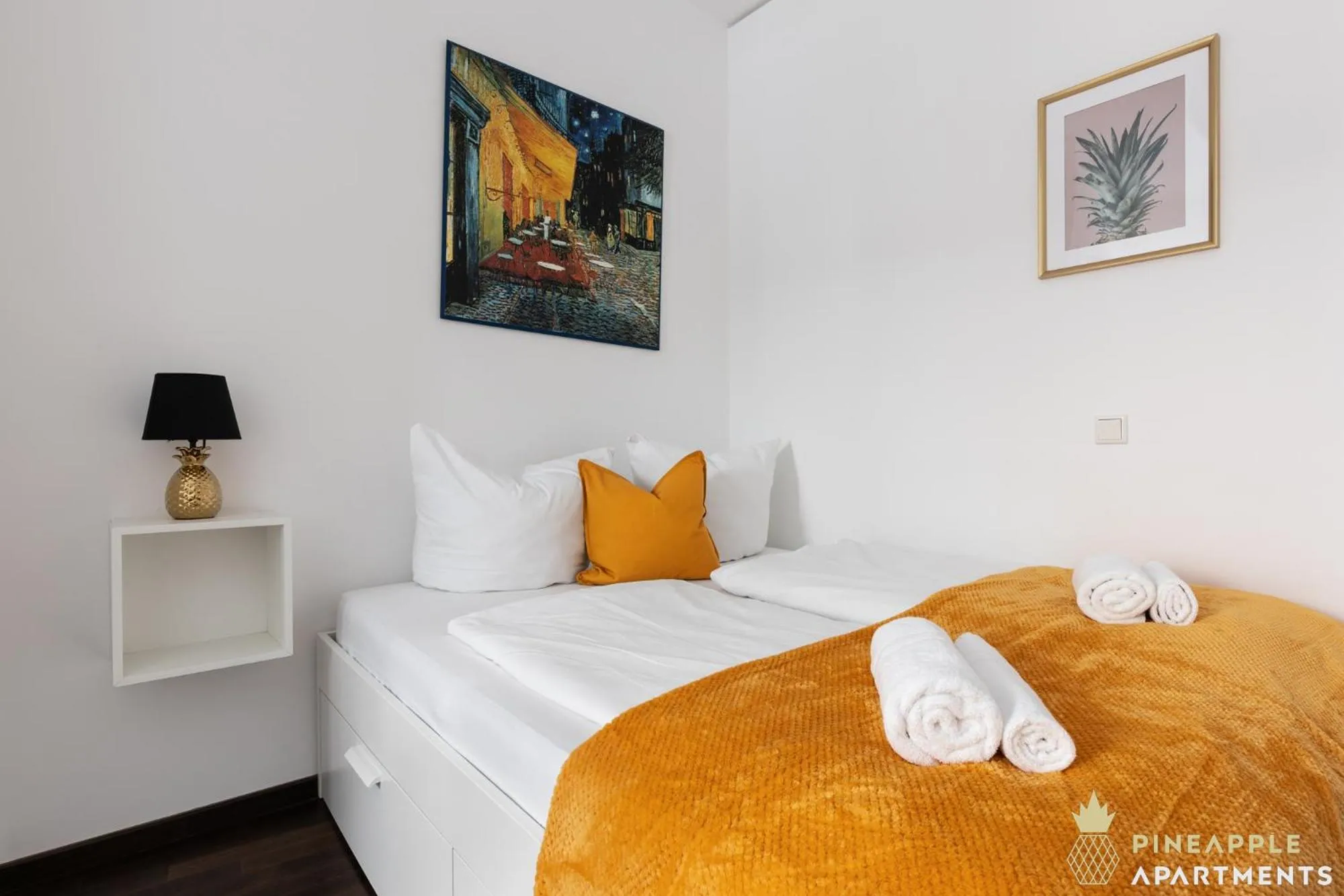 PINEAPPLE APARTMENTS - Palais am Neumarkt