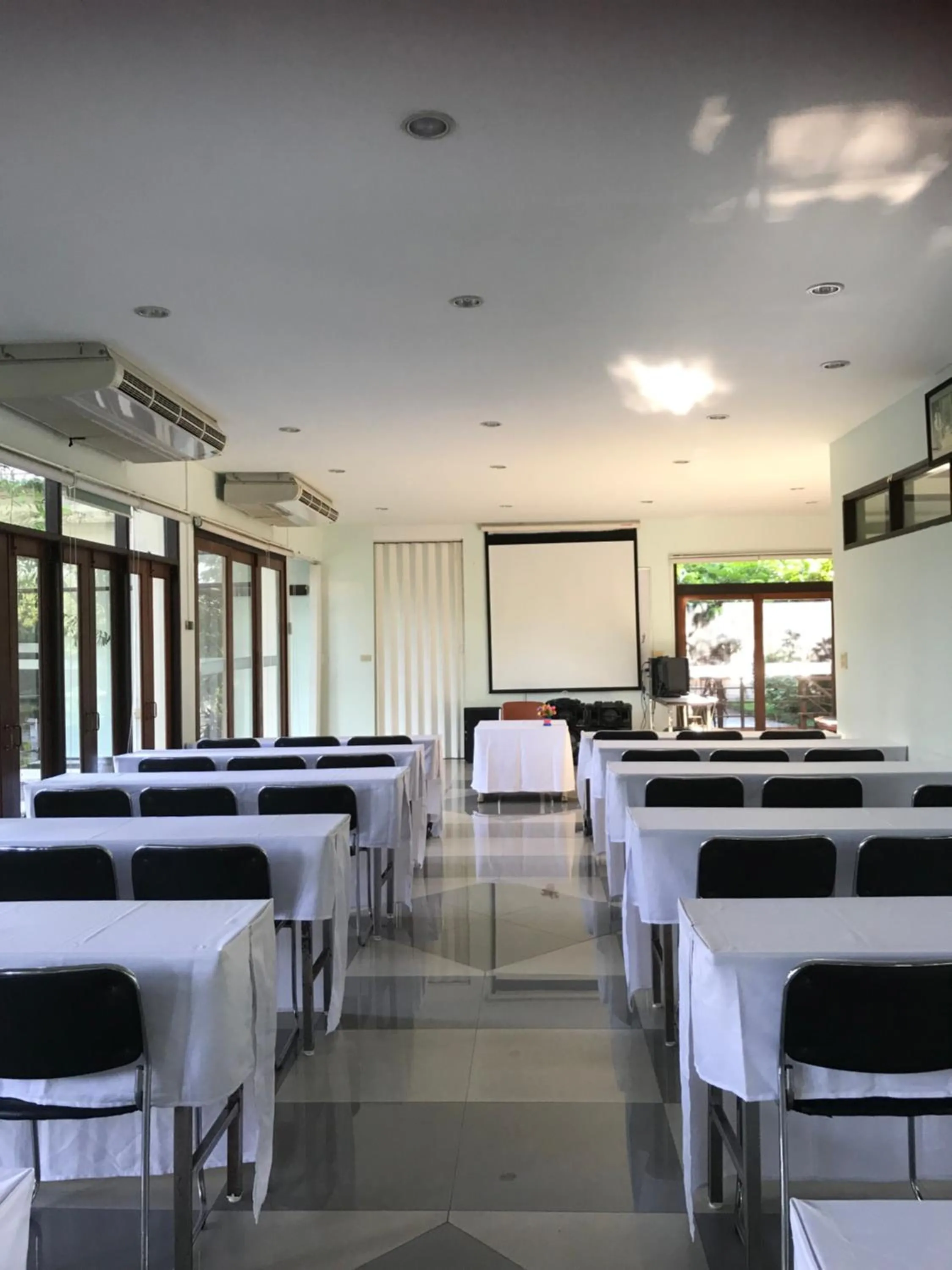Sripiamsuk Resort Bangkok