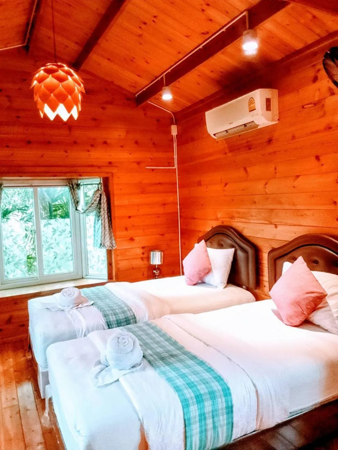 Bed in Sripiamsuk Resort Bangkok