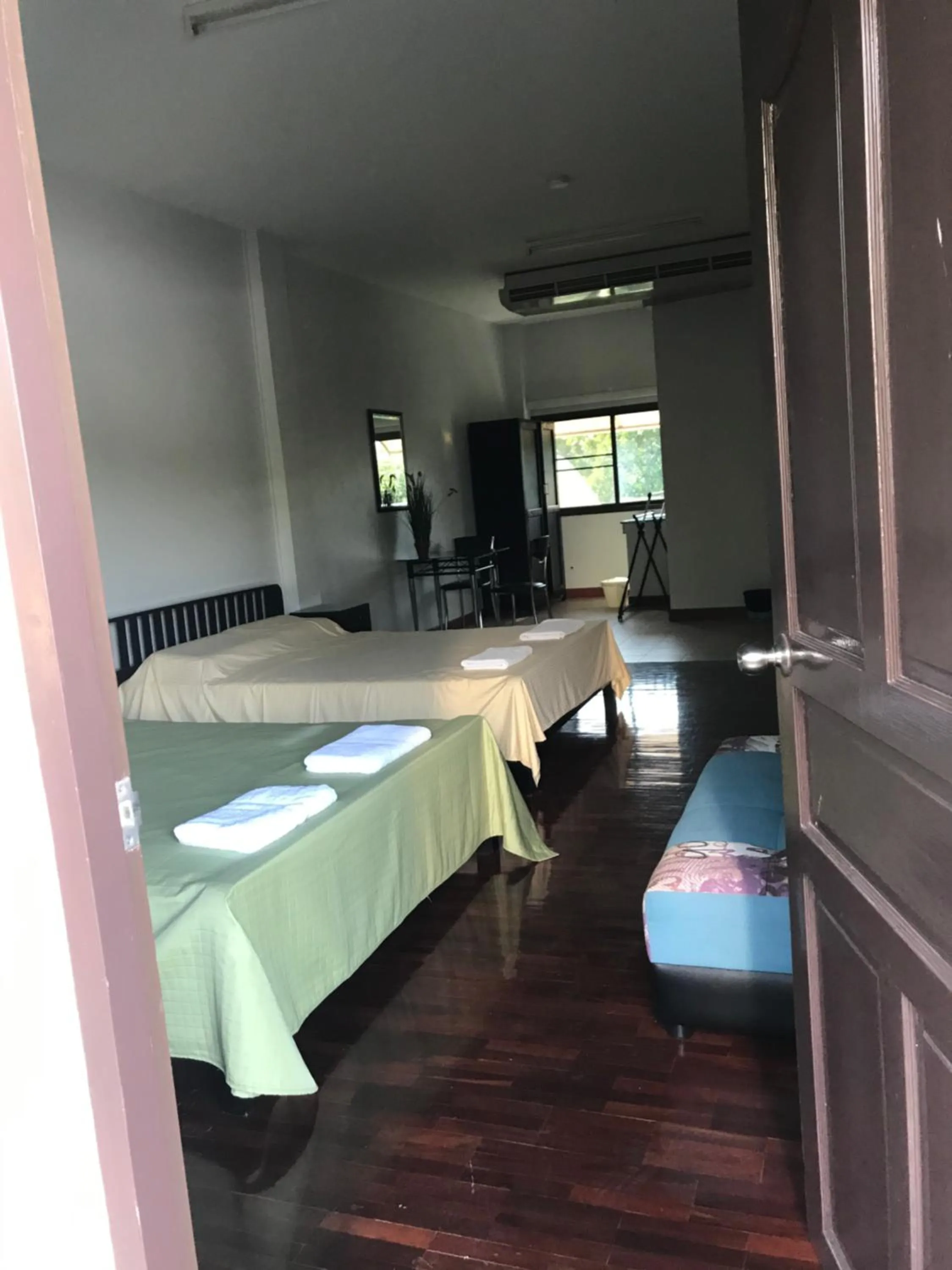 Bedroom in Sripiamsuk Resort Bangkok