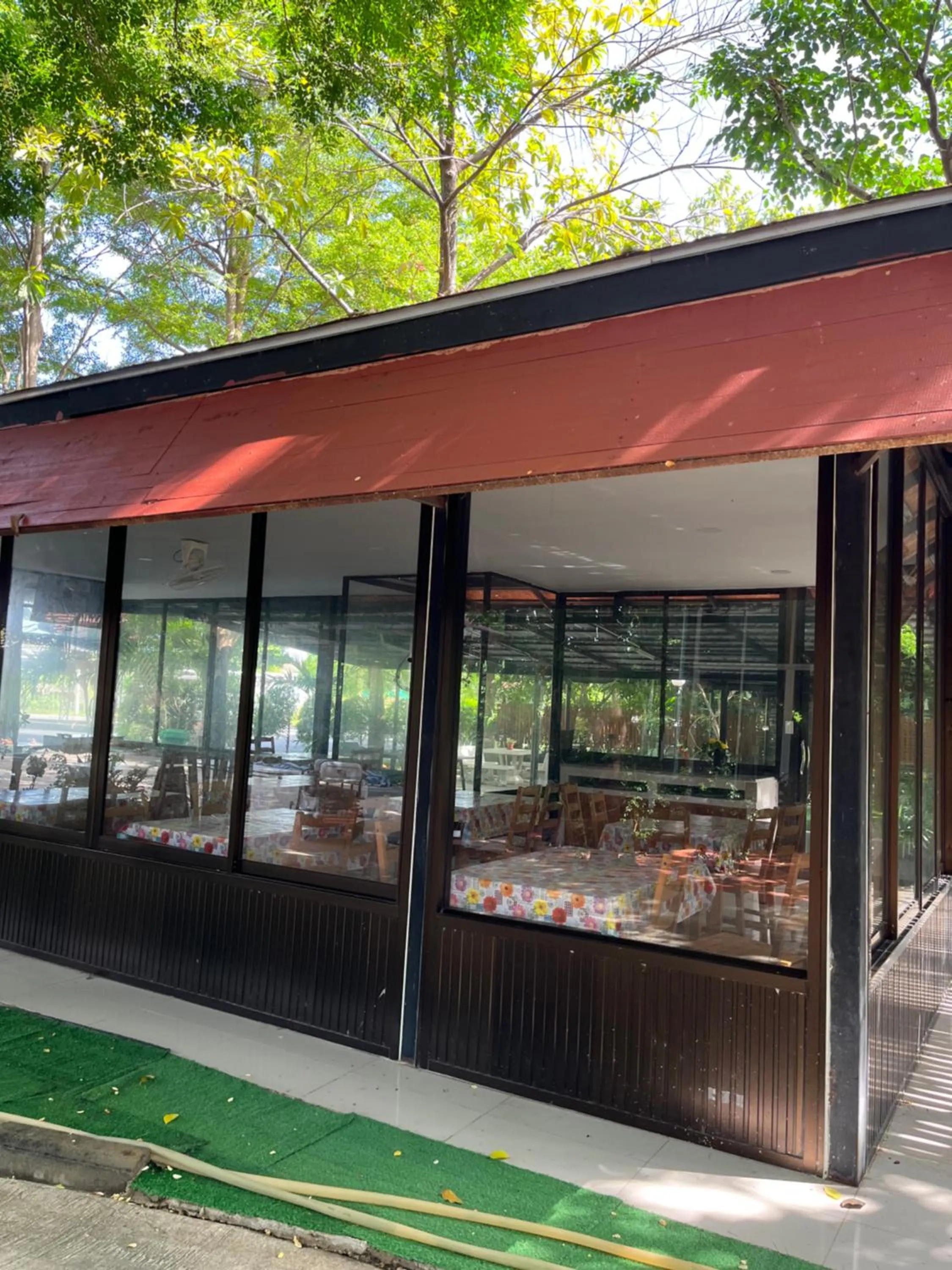 Restaurant/places to eat in Sripiamsuk Resort Bangkok