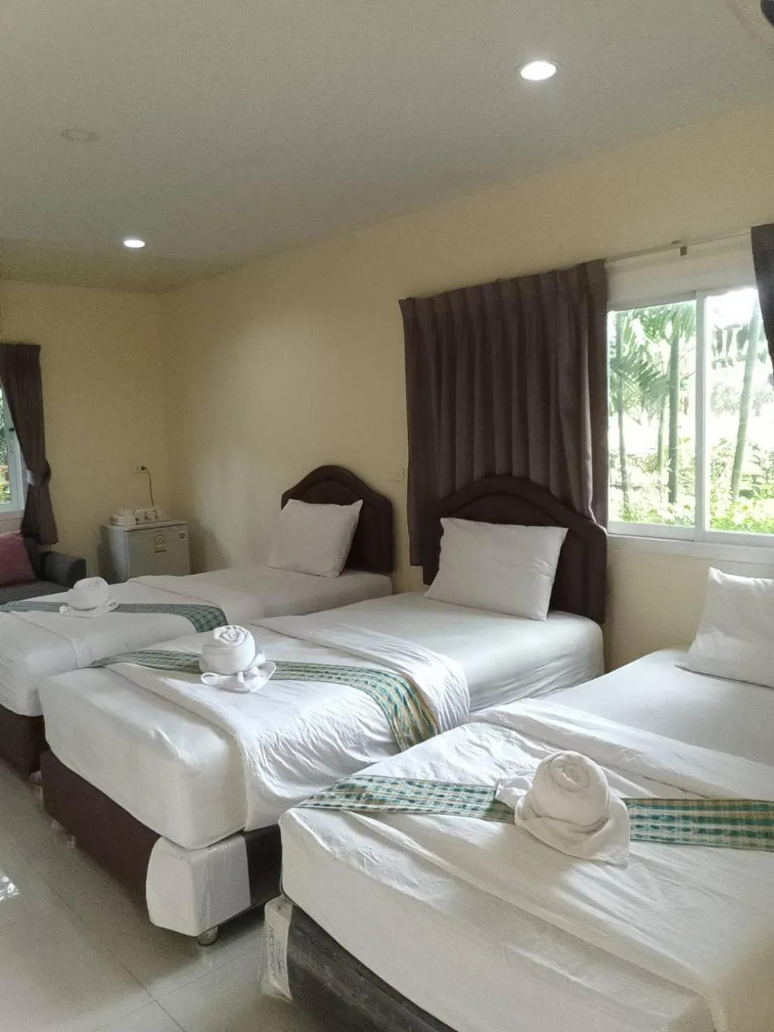 Bed in Sripiamsuk Resort Bangkok