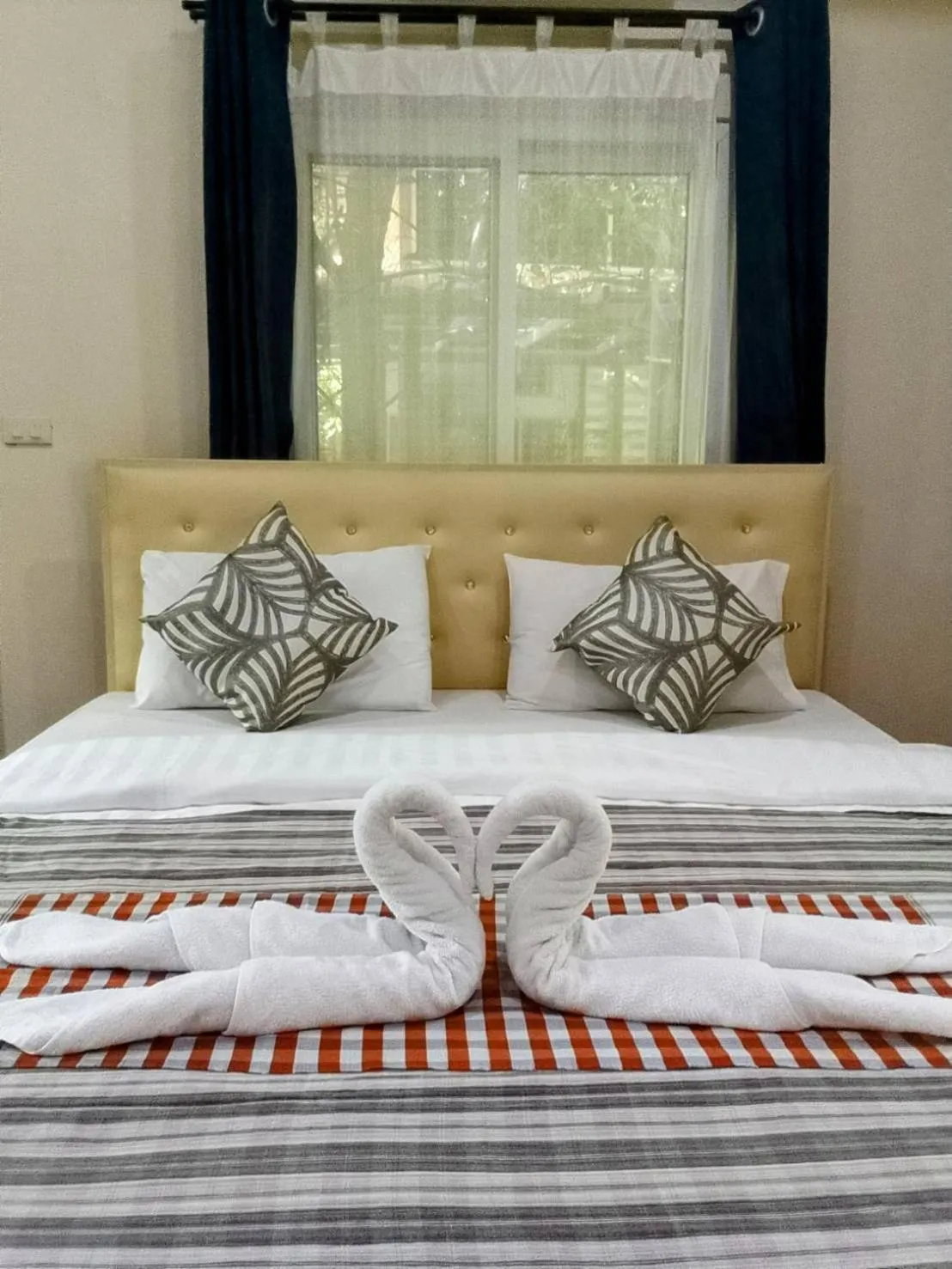 Bed in Sripiamsuk Resort Bangkok