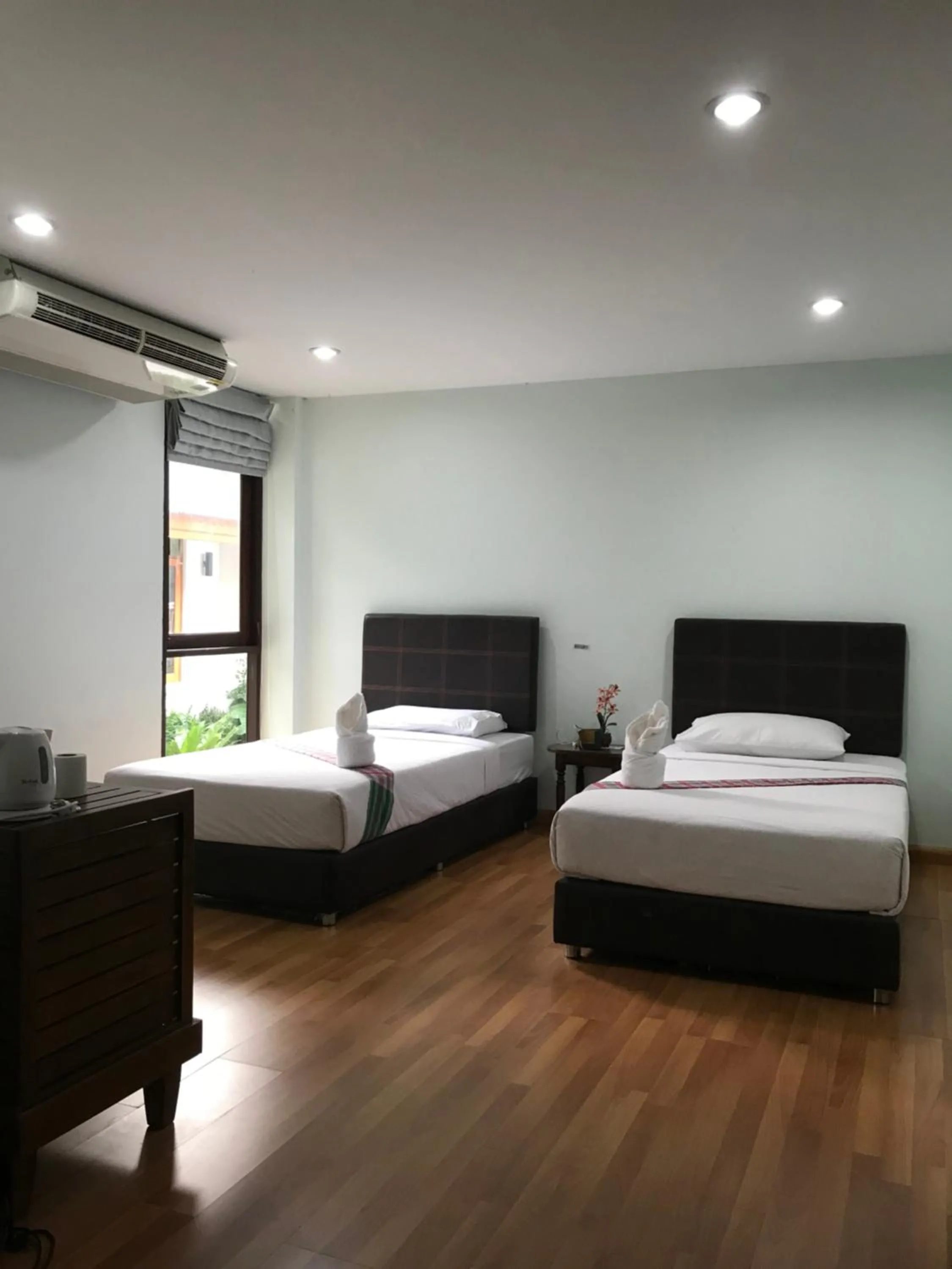 Bedroom, Bed in Sripiamsuk Resort Bangkok