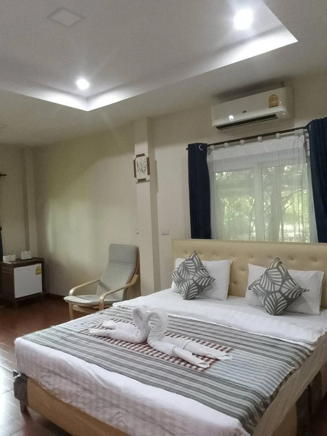 Bed in Sripiamsuk Resort Bangkok