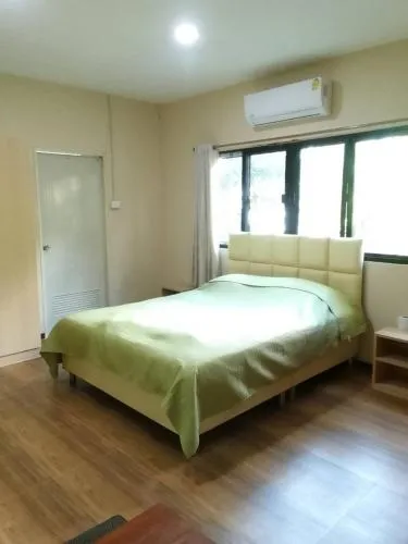 Sripiamsuk Resort Bangkok