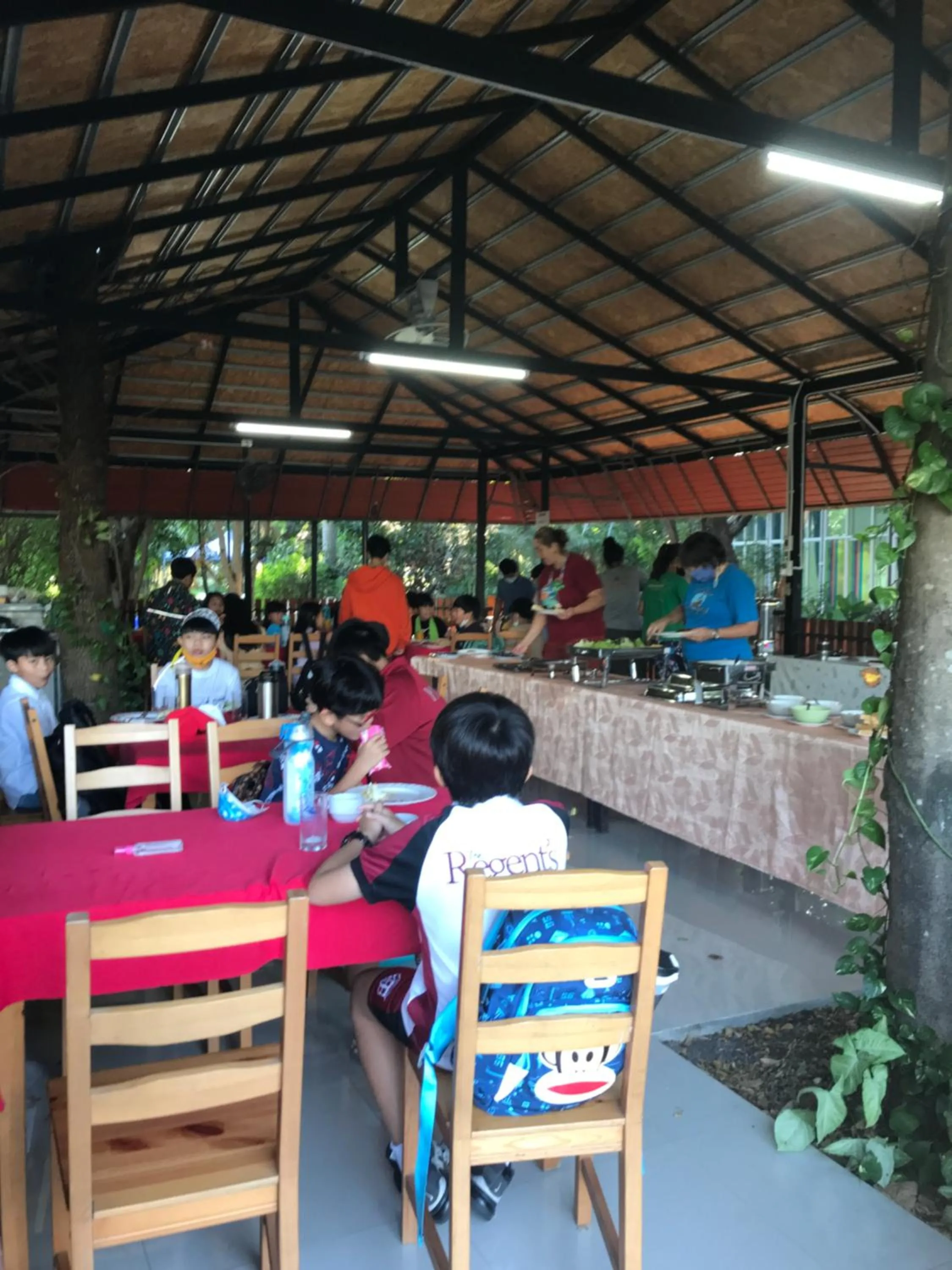 Restaurant/places to eat in Sripiamsuk Resort Bangkok