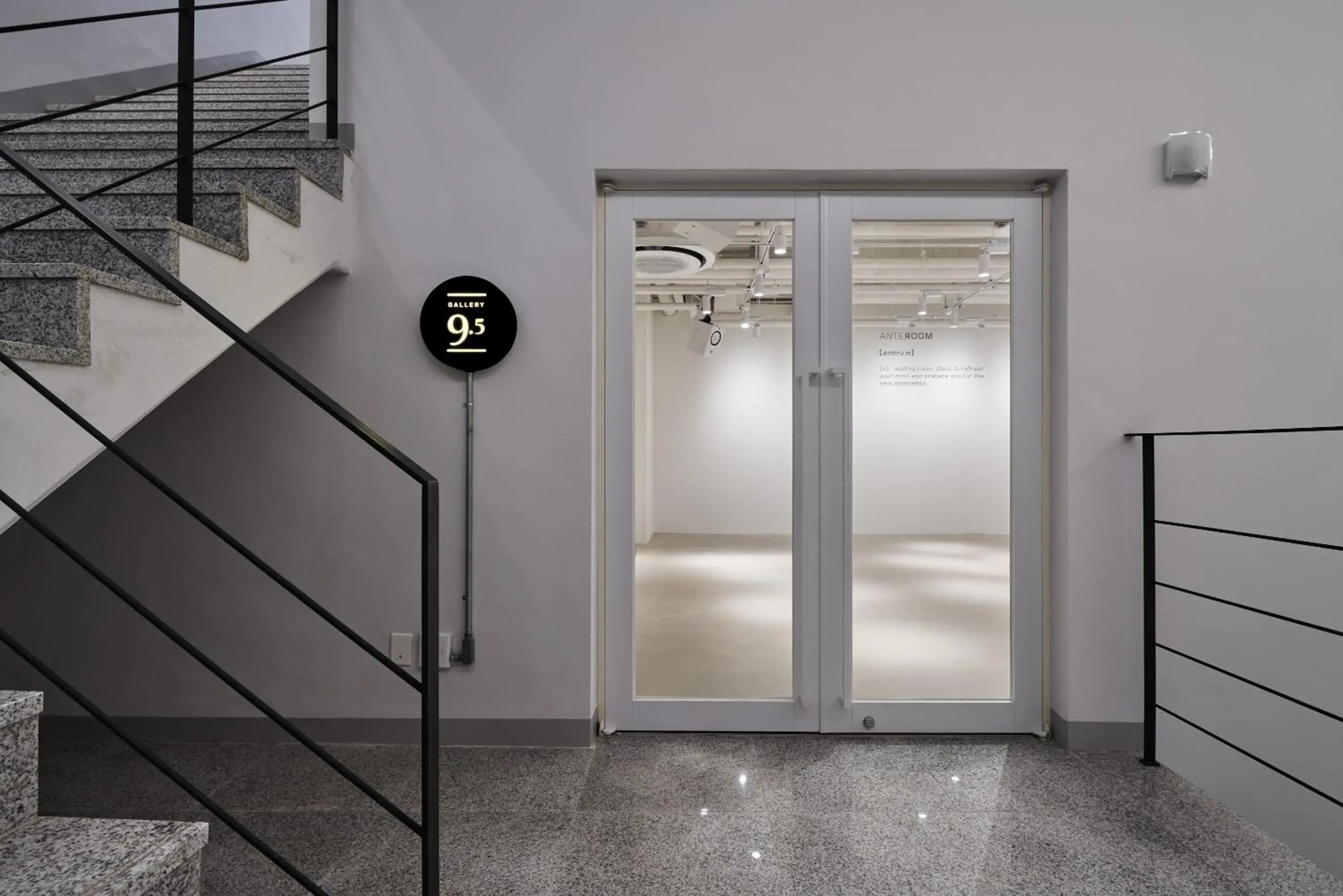 Property building in HOTEL ANTEROOM SEOUL Property building in HOTEL ANTEROOM SEOUL