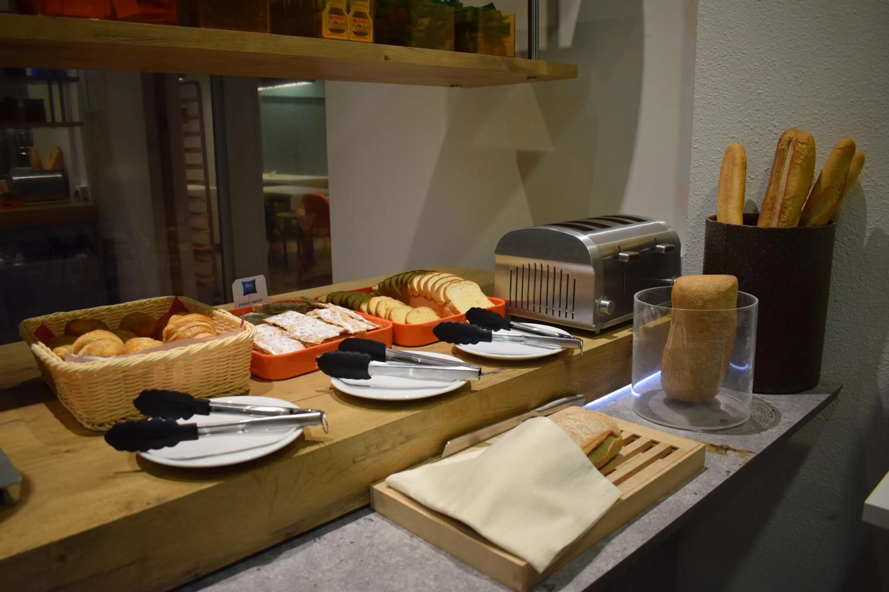 Continental breakfast in ibis Budget Arles Palais Des Congres