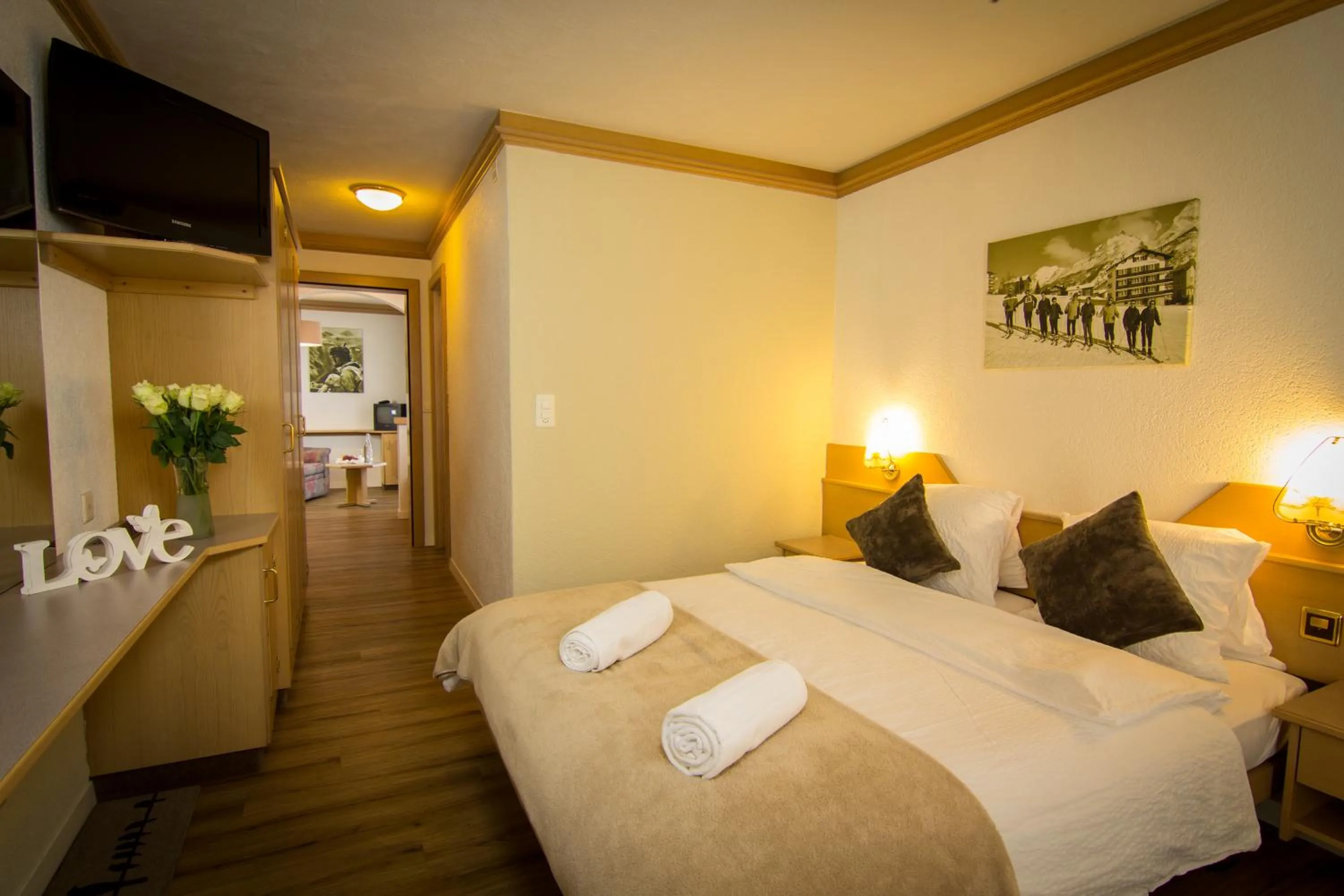 Photo of the whole room, Bed in Hotel Bristol