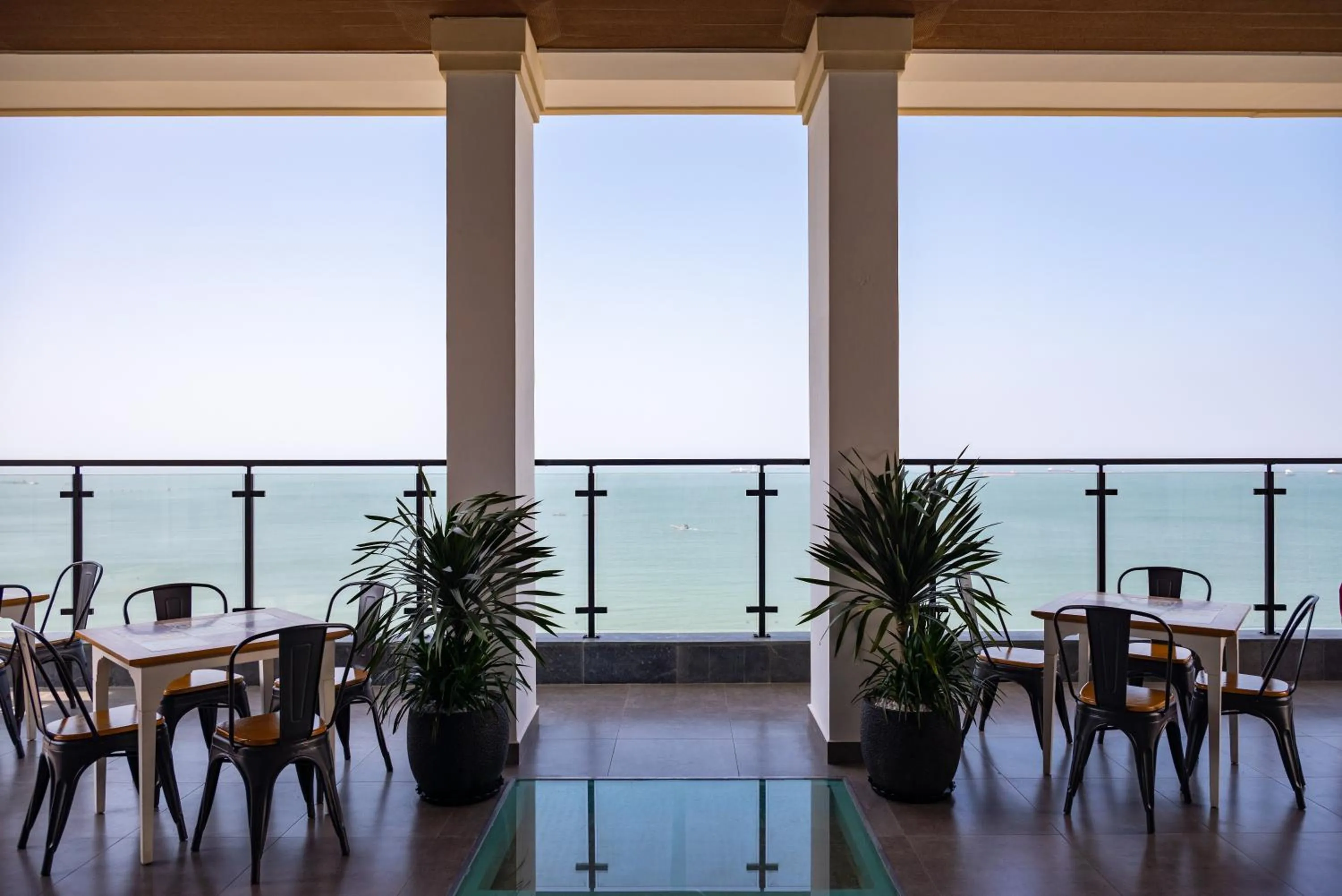 Restaurant/places to eat, Sea View in Lief Mila Vung Tau