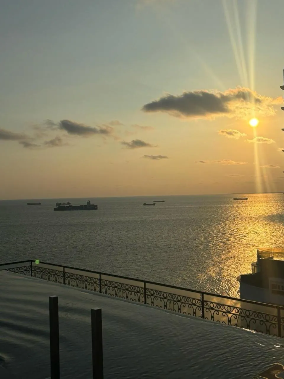 Sunrise/Sunset in Lief Mila Vung Tau