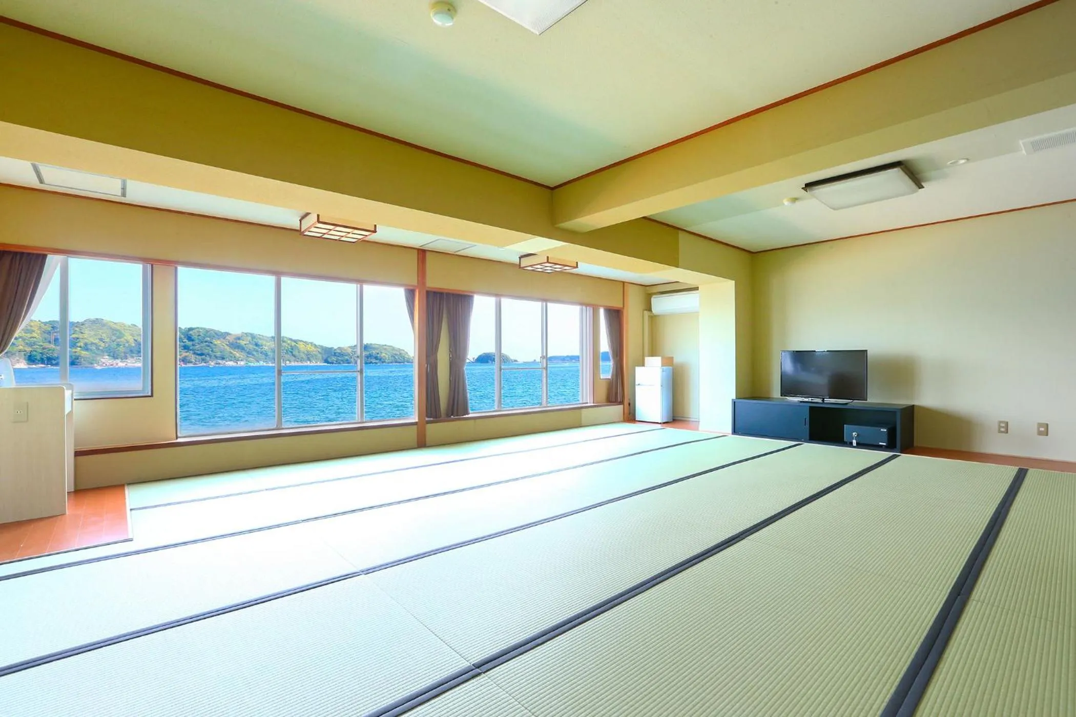 Photo of the whole room in Ooedo Onsen Monogatari Nanki Kushimoto