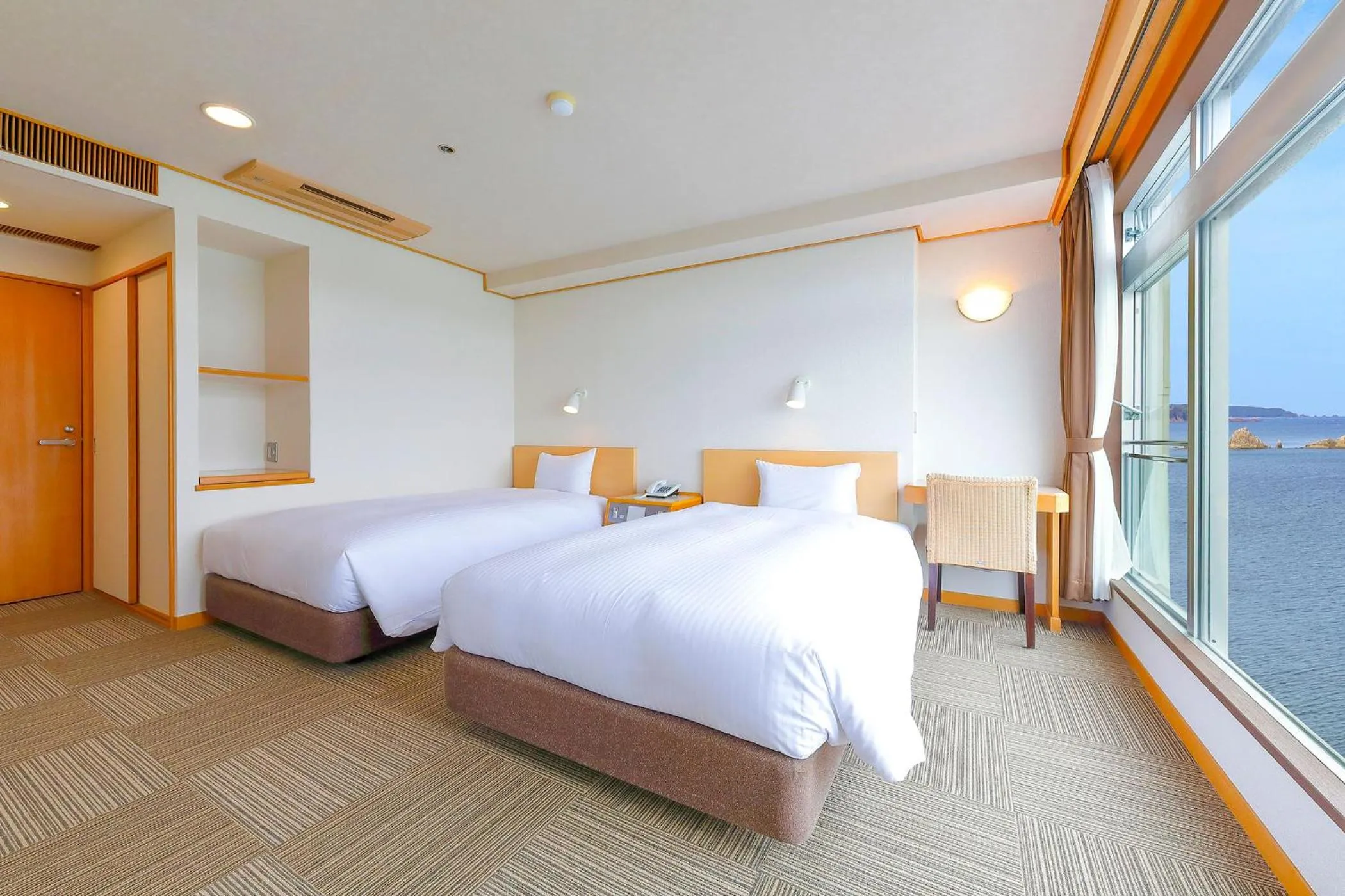 Photo of the whole room, Bed in Ooedo Onsen Monogatari Nanki Kushimoto