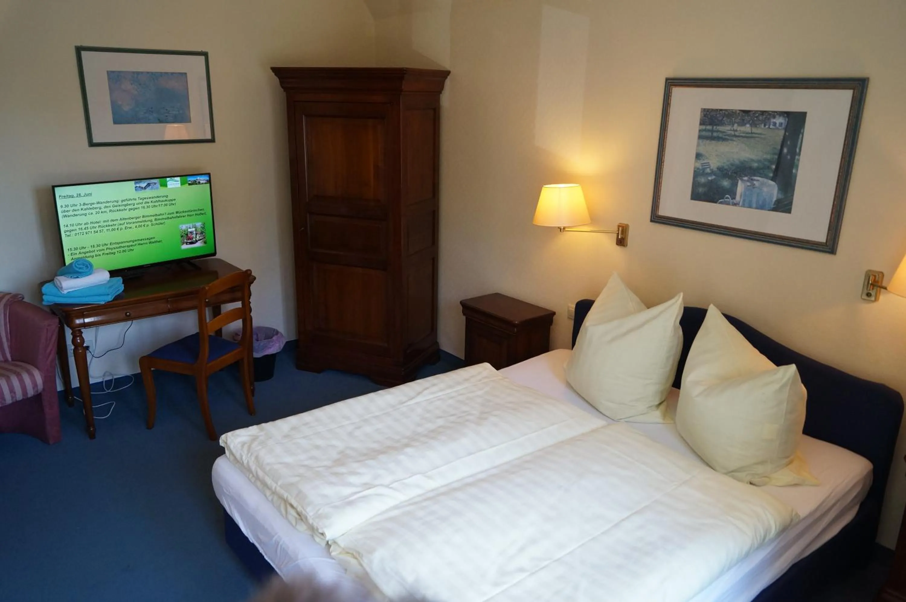 Photo of the whole room, Bed in Villa Unger